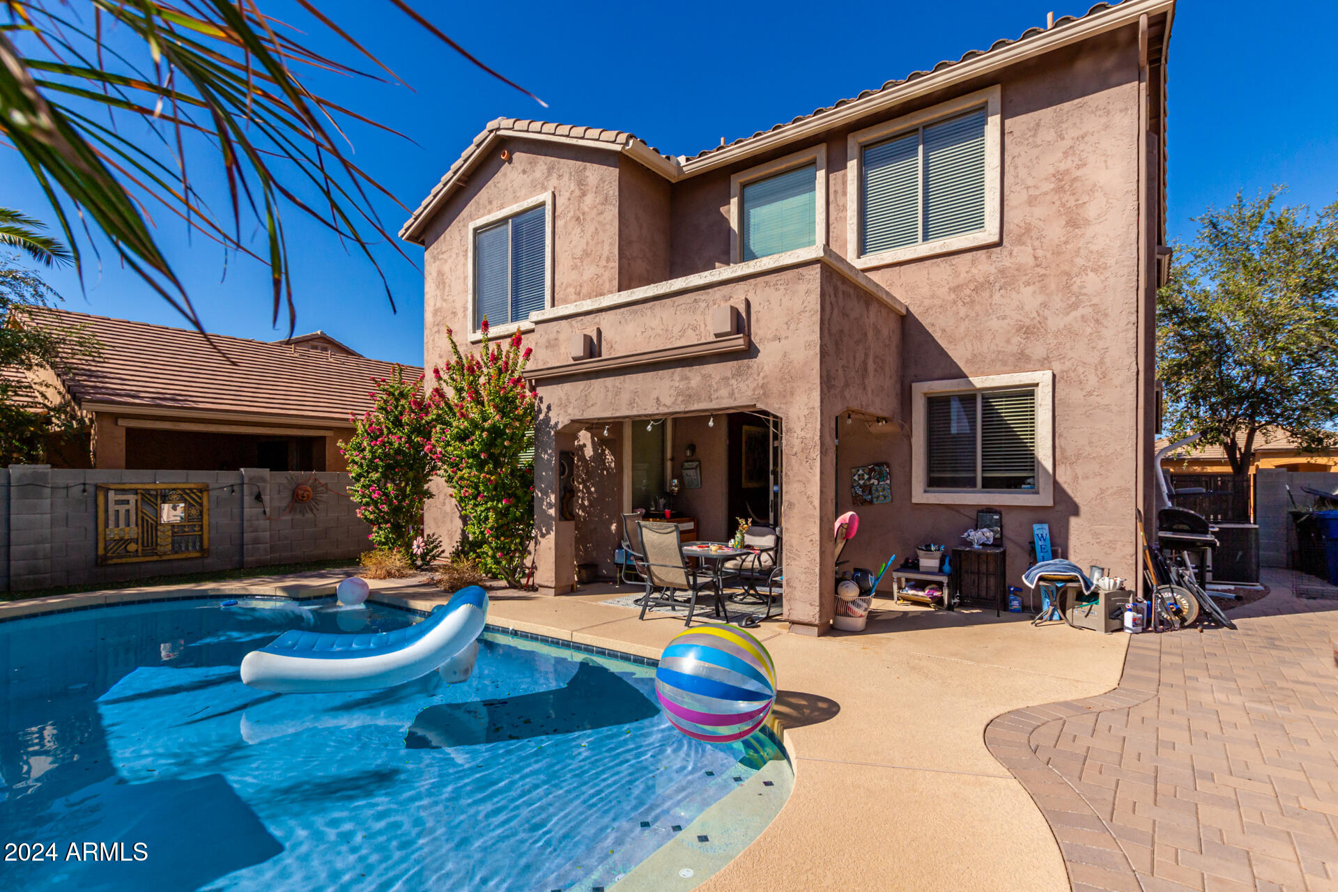 4199 E DESERT SANDS Place