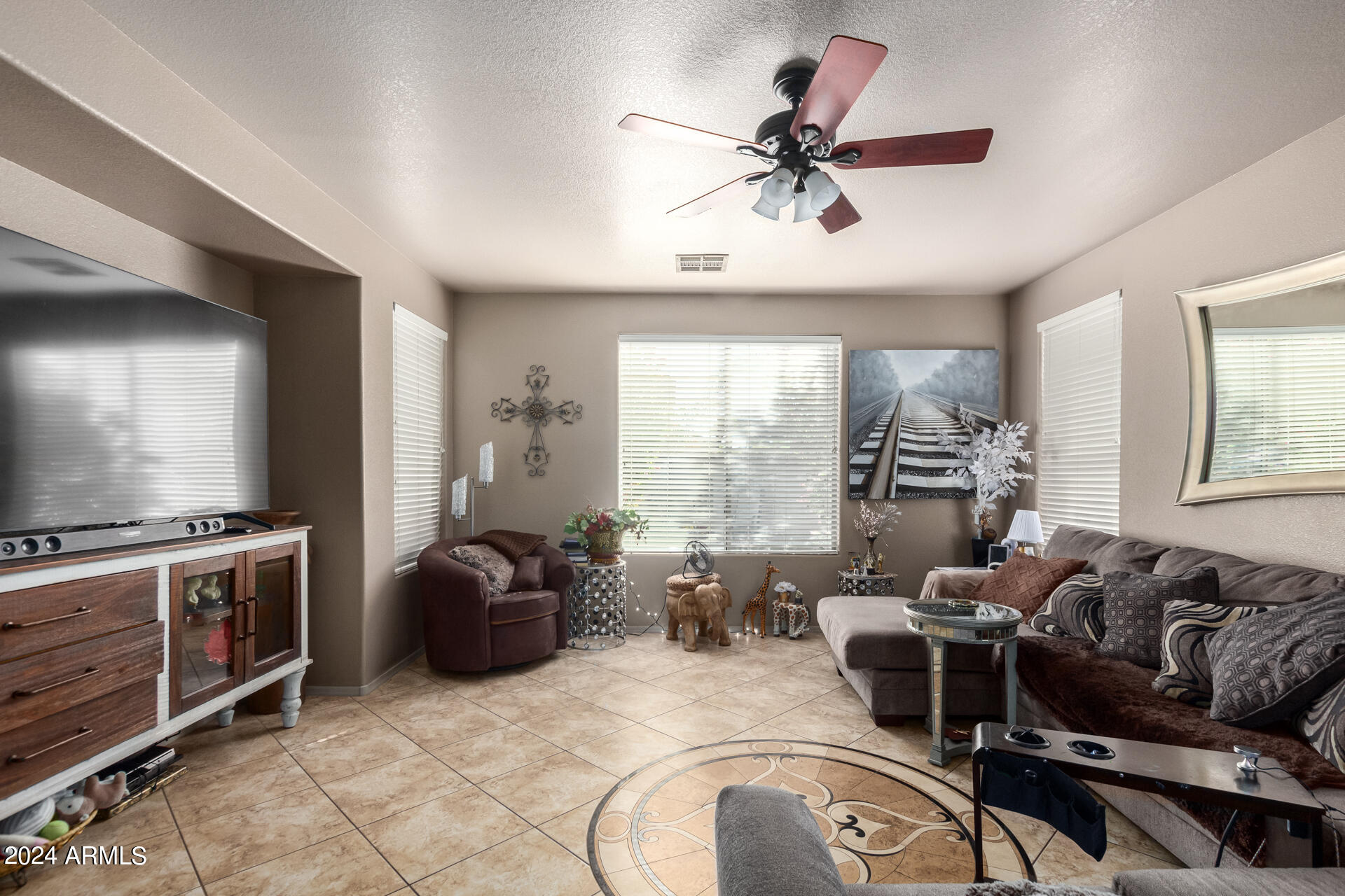 4199 E DESERT SANDS Place