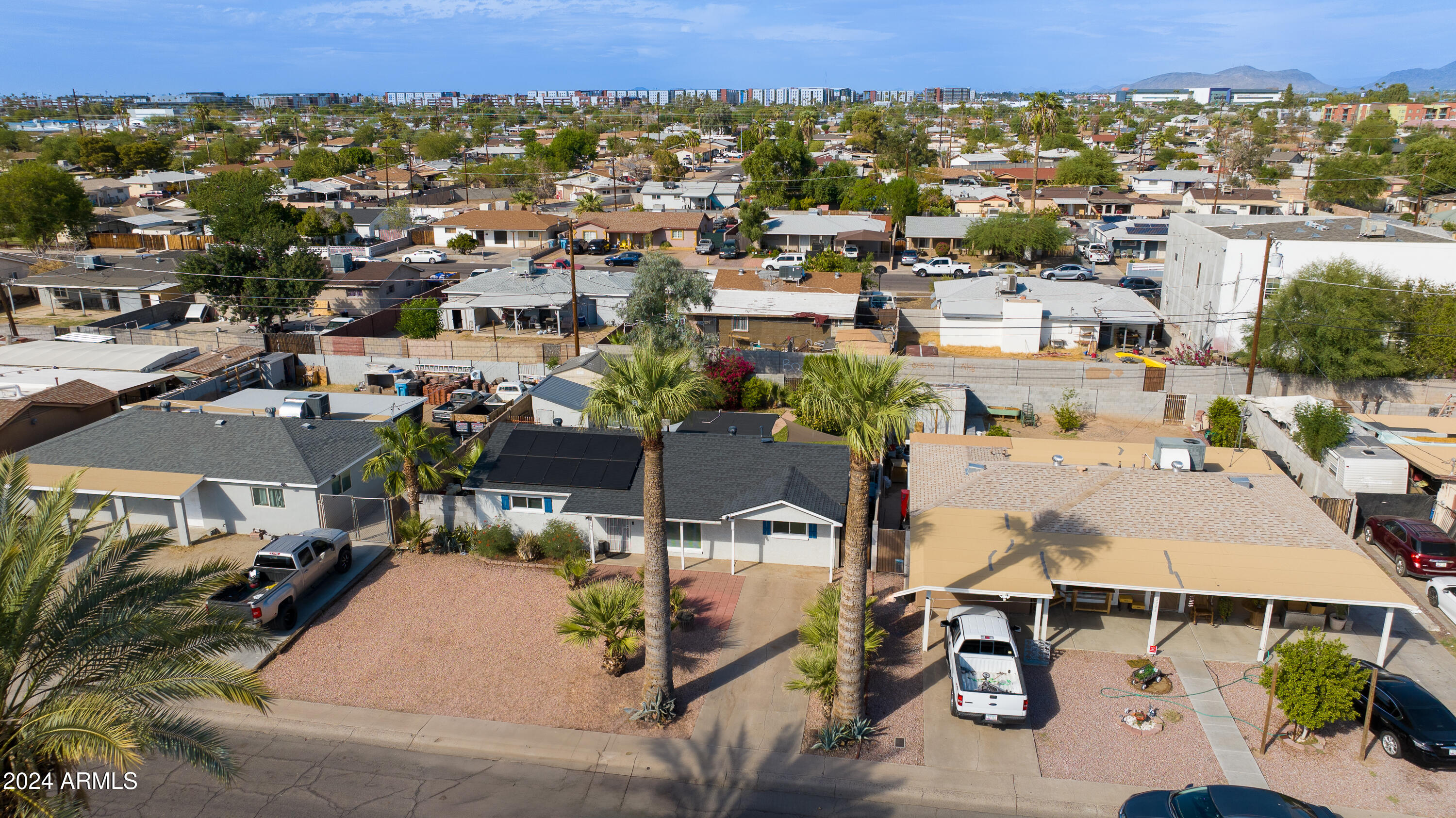 2750 W Montecito Avenue
