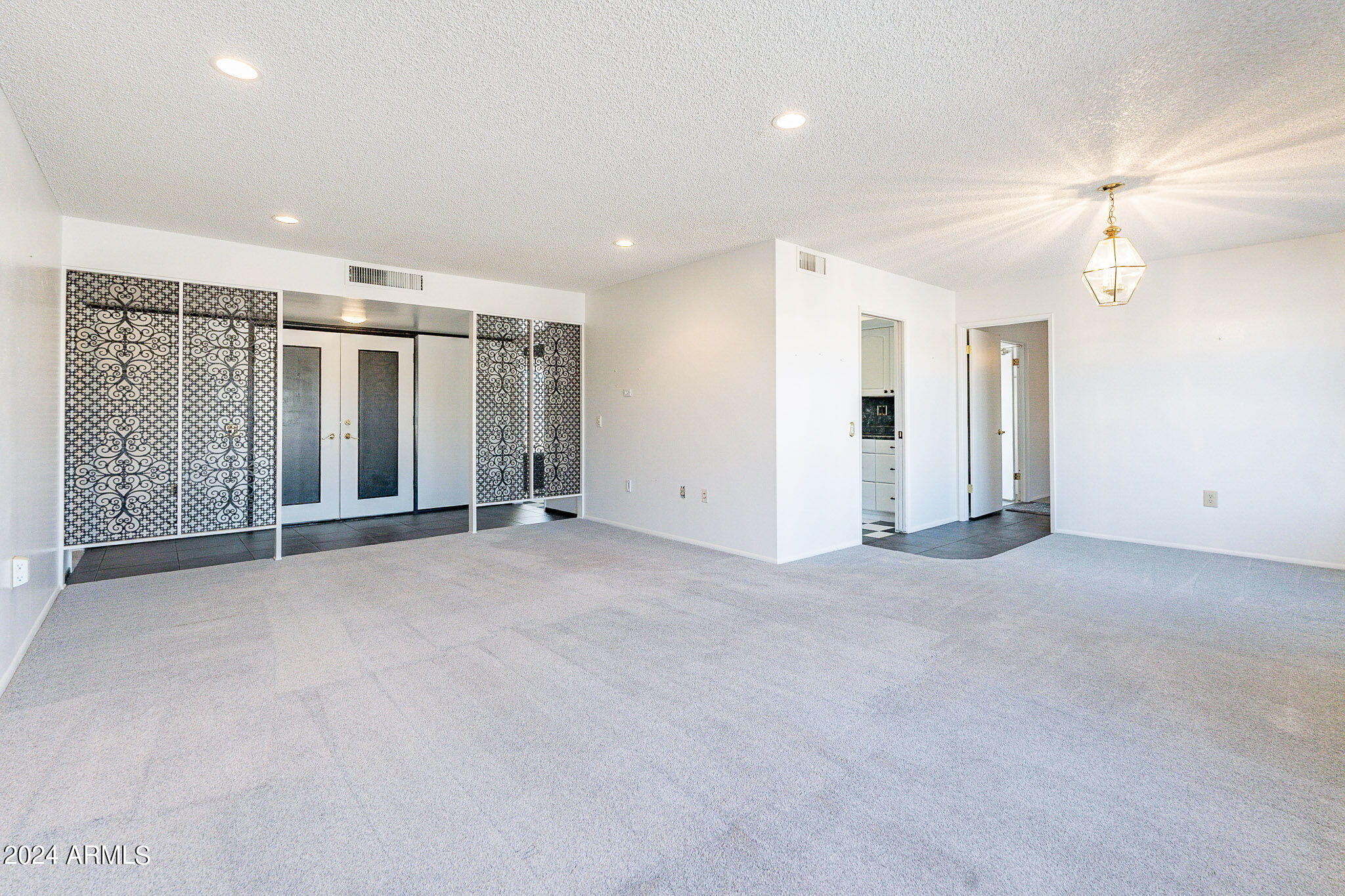 10030 W DESERT ROCK Drive