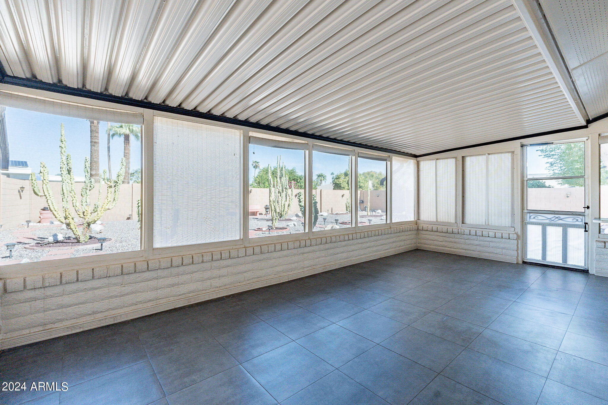 10030 W DESERT ROCK Drive