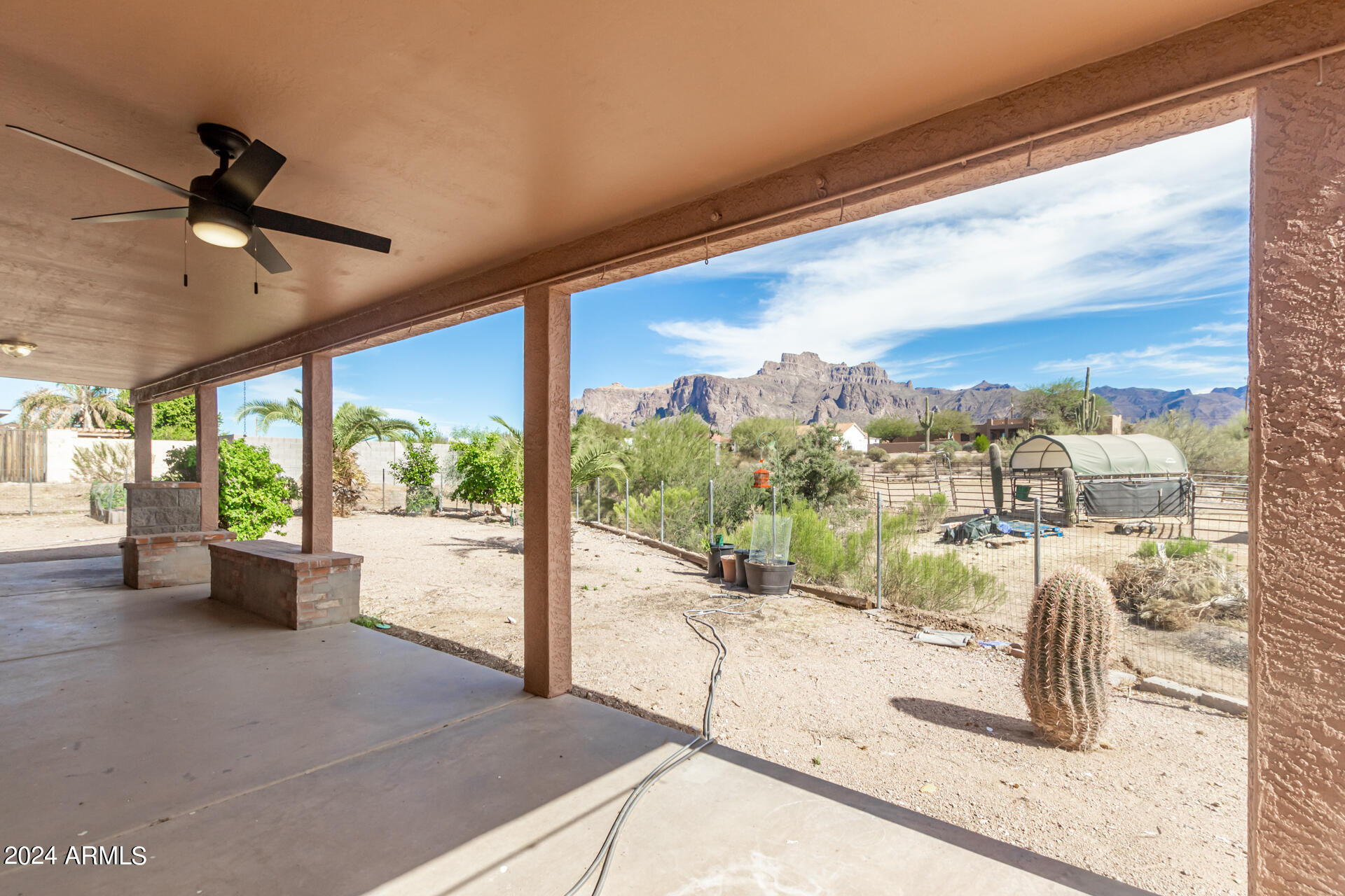 57 N ROADRUNNER Road