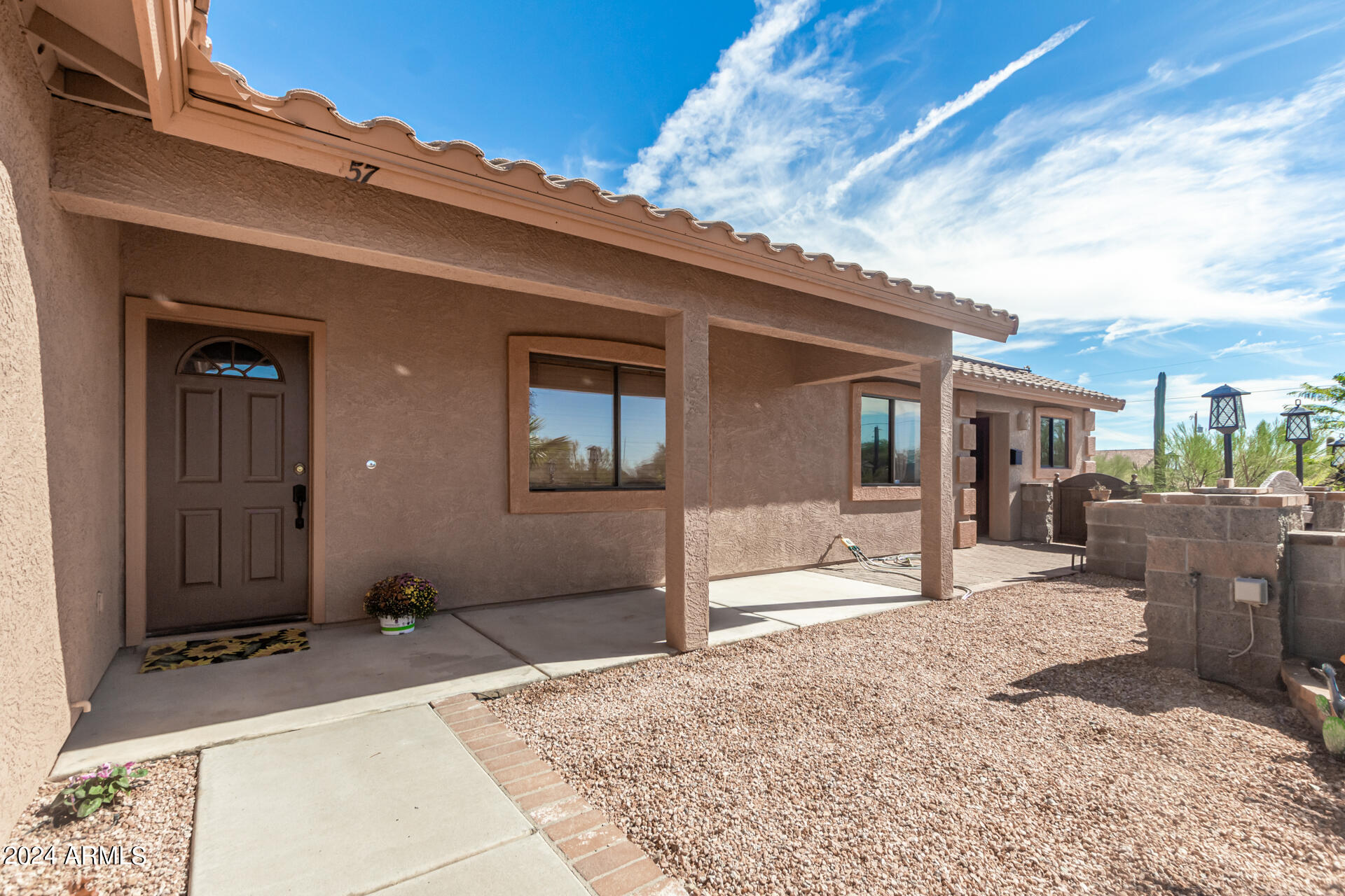 57 N ROADRUNNER Road