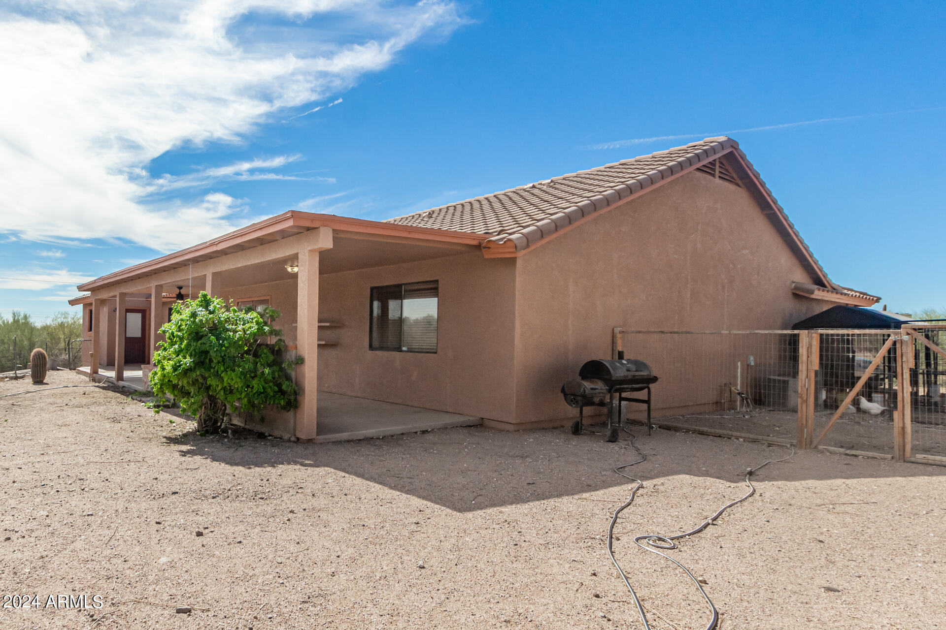 57 N ROADRUNNER Road