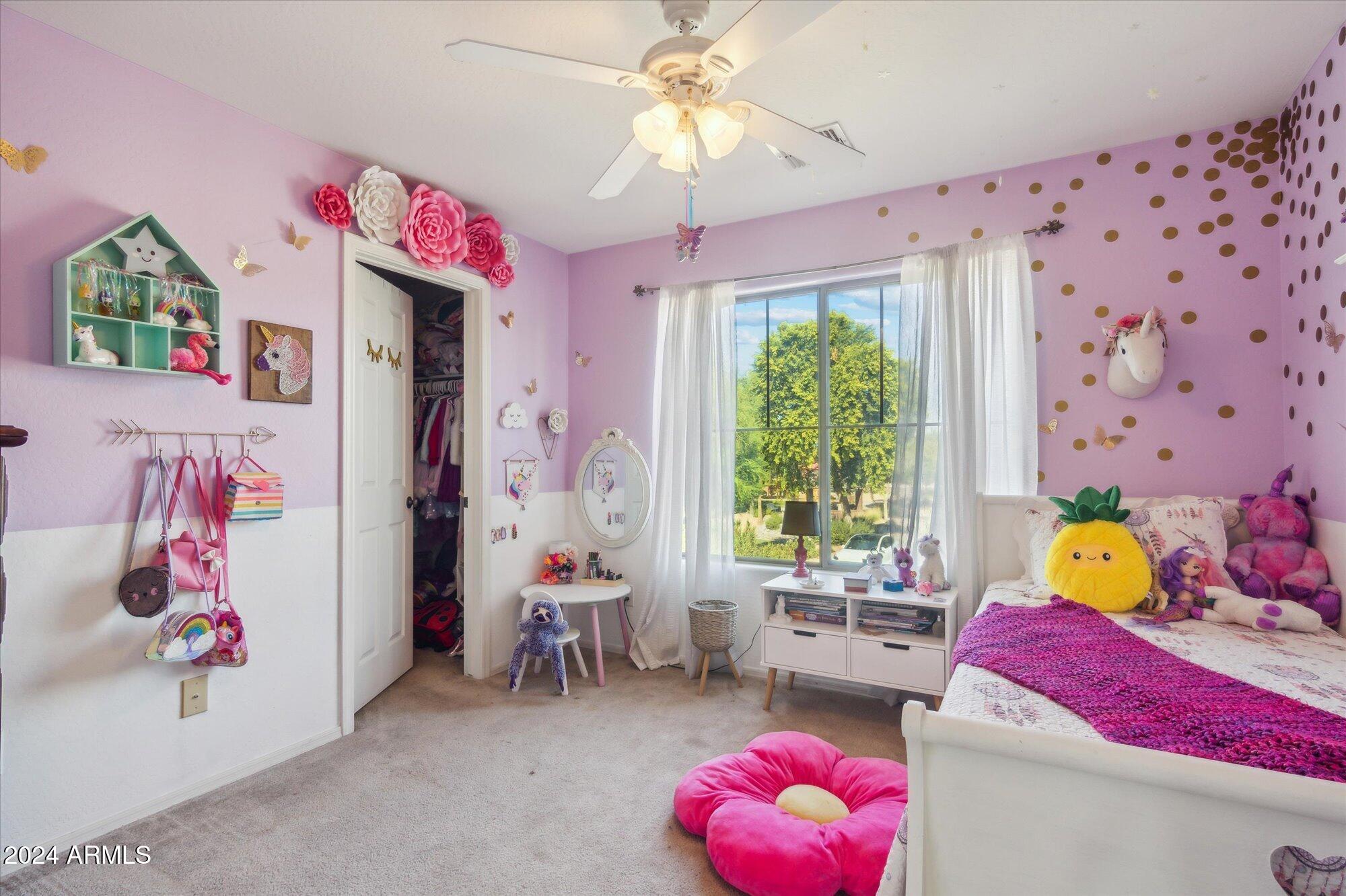 391 W DRAGON TREE Avenue