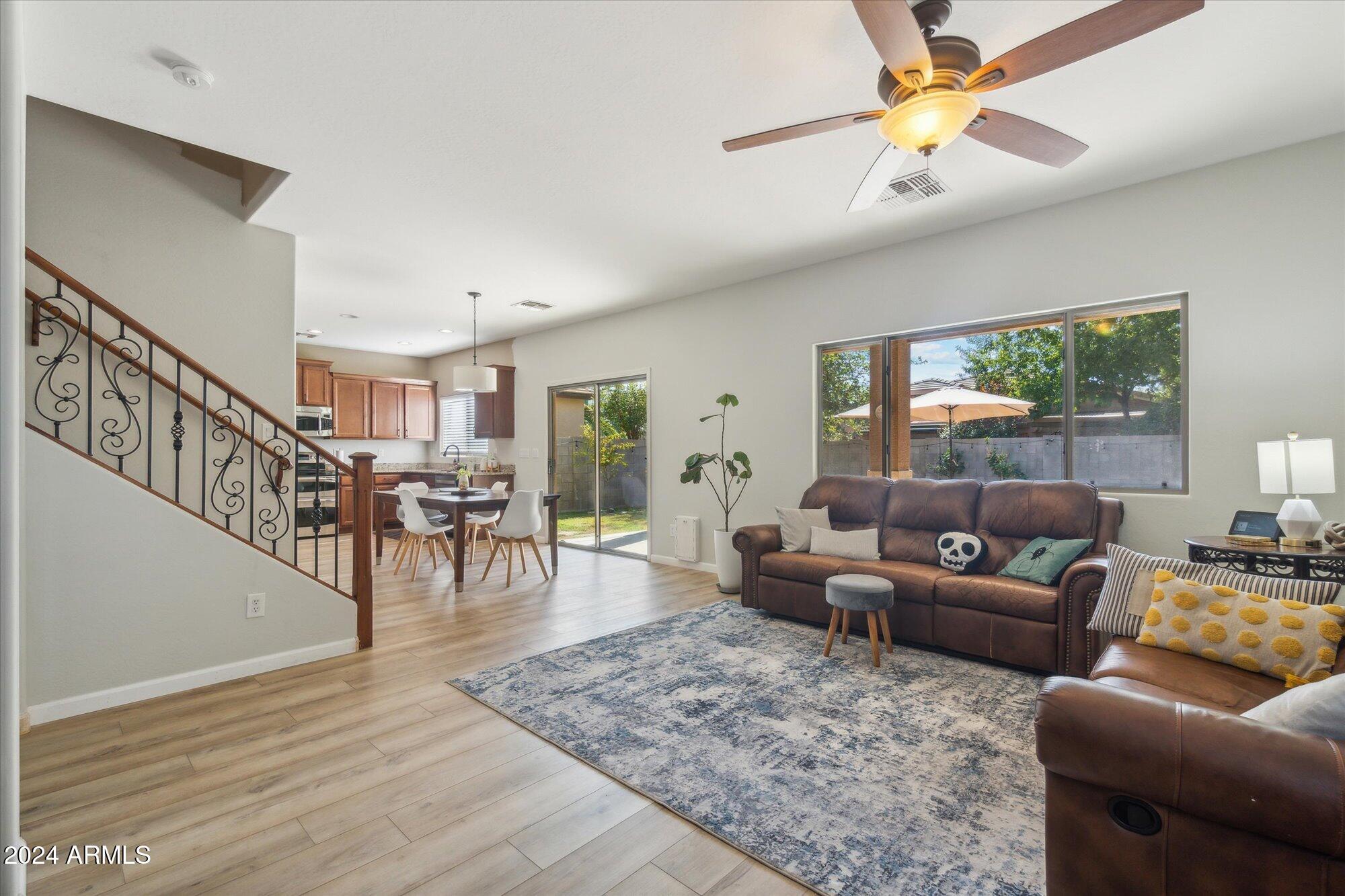 391 W DRAGON TREE Avenue