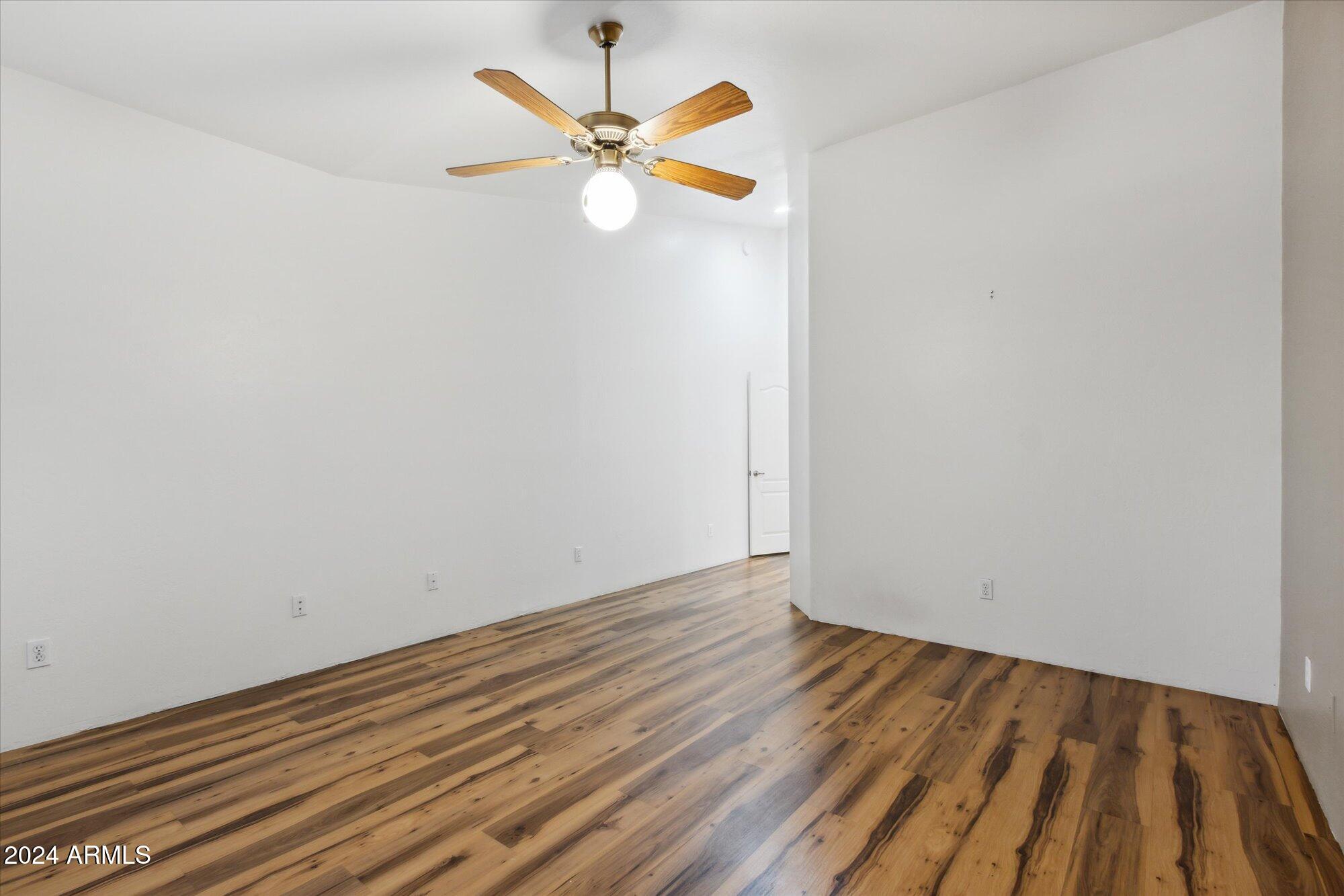 14933 S COUNTRY CLUB Way