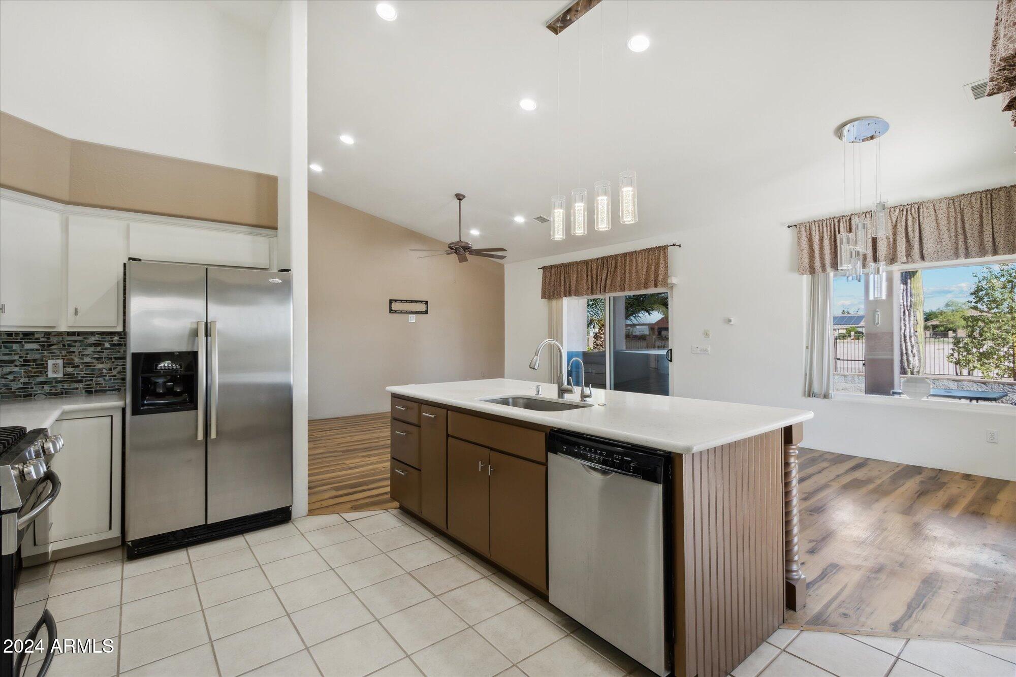 14933 S COUNTRY CLUB Way