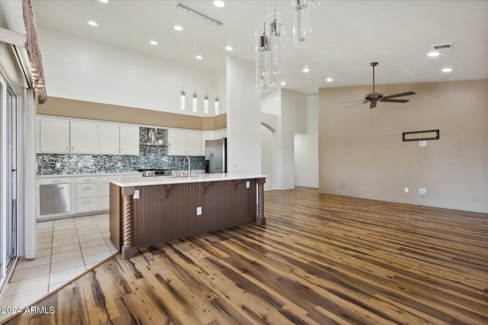 14933 S COUNTRY CLUB Way
