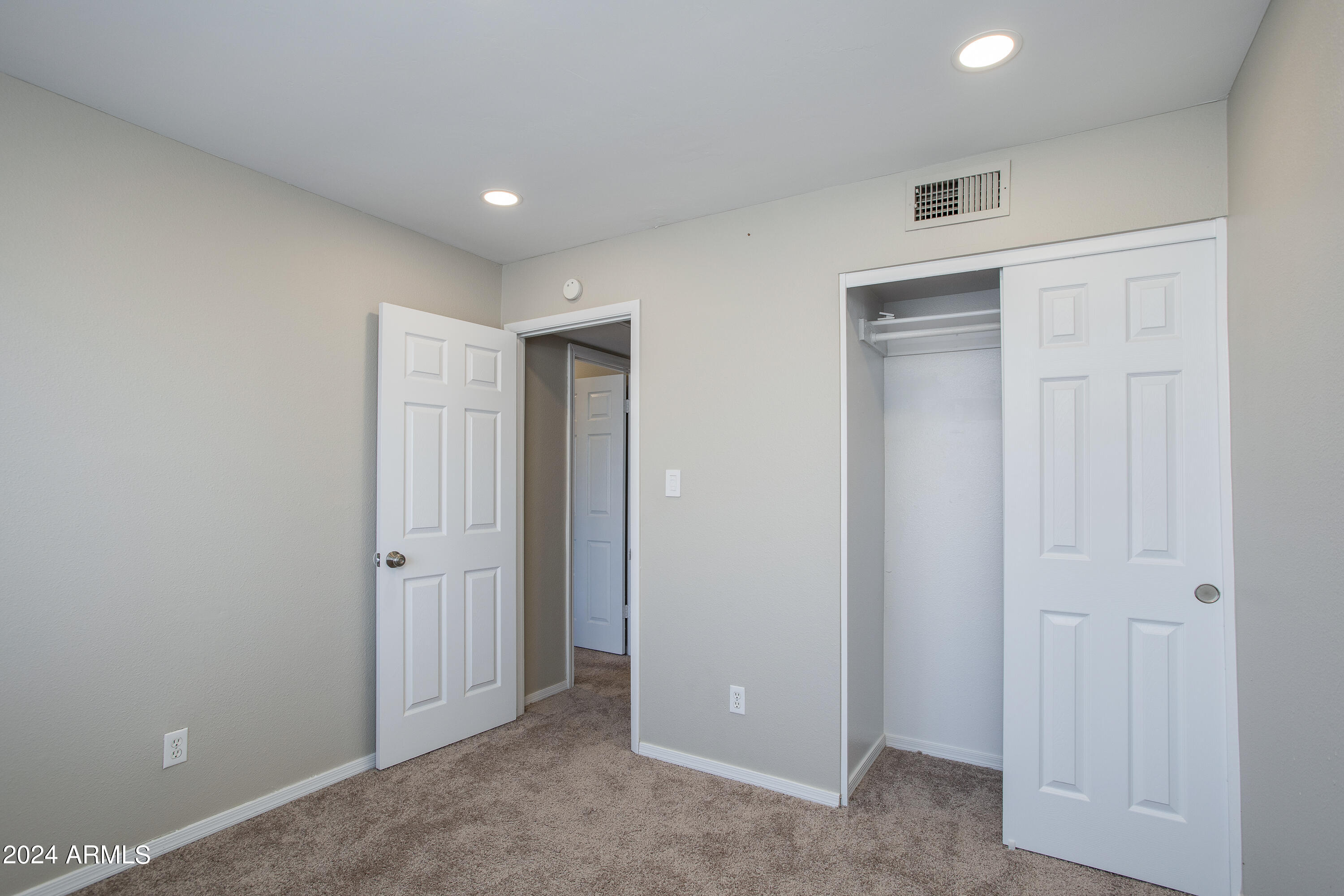 948 S ALMA SCHOOL Road # 19