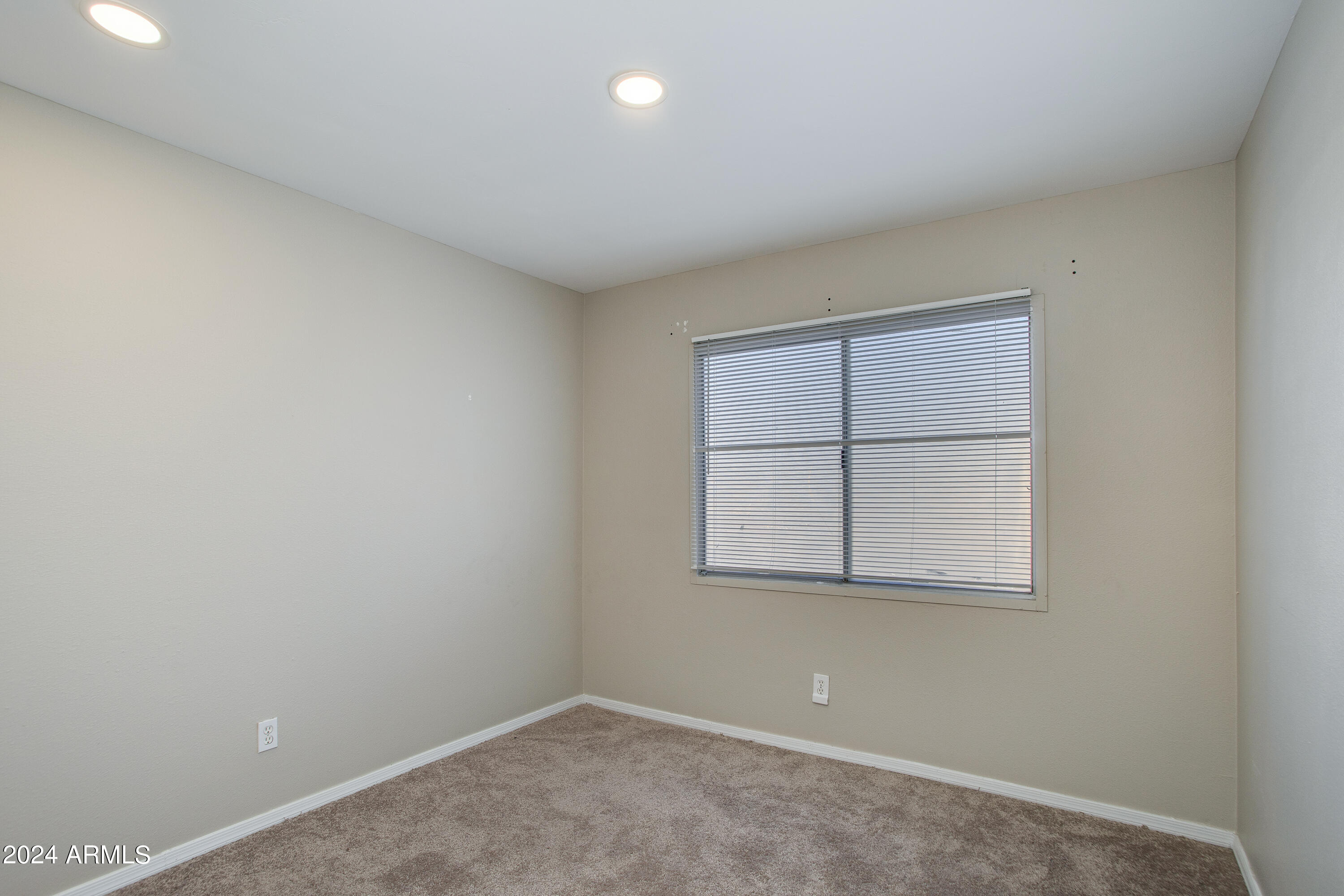 948 S ALMA SCHOOL Road # 19