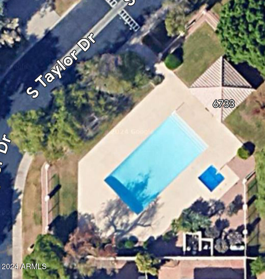 6774 S TAYLOR Drive