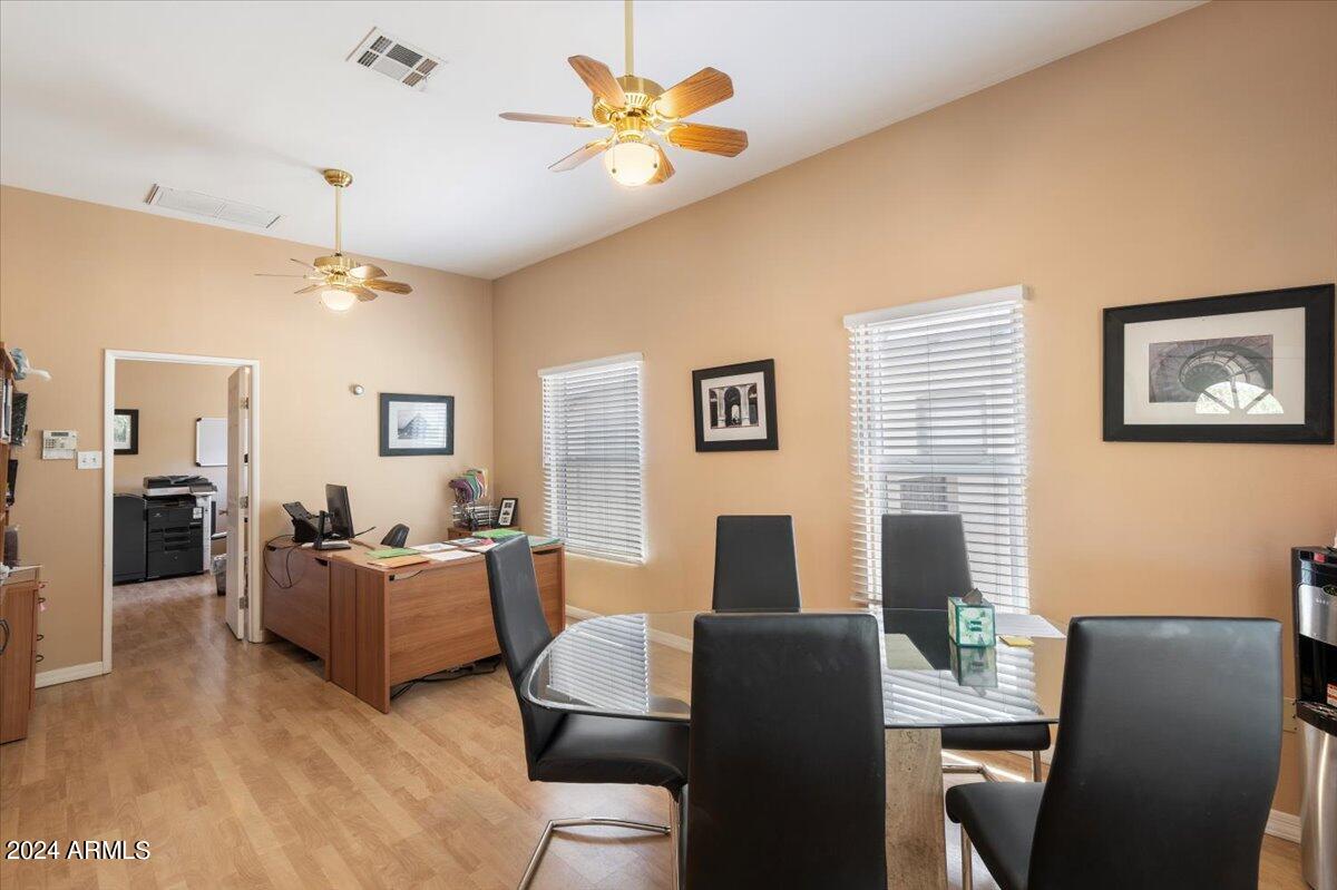 1215 W WOODLAND Avenue