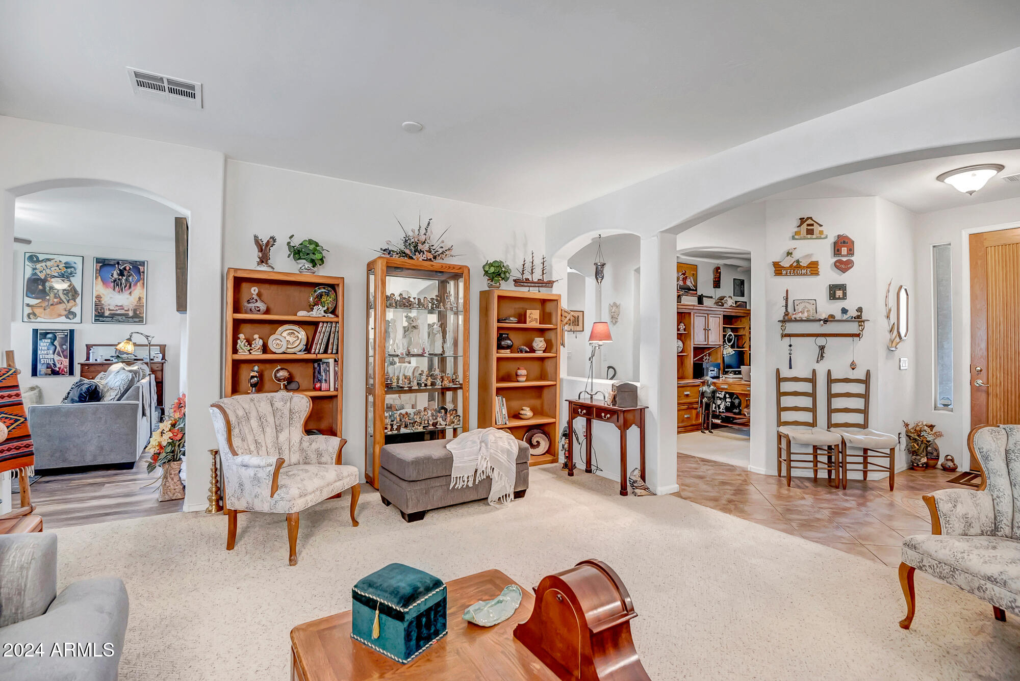 10302 W ROANOKE Avenue