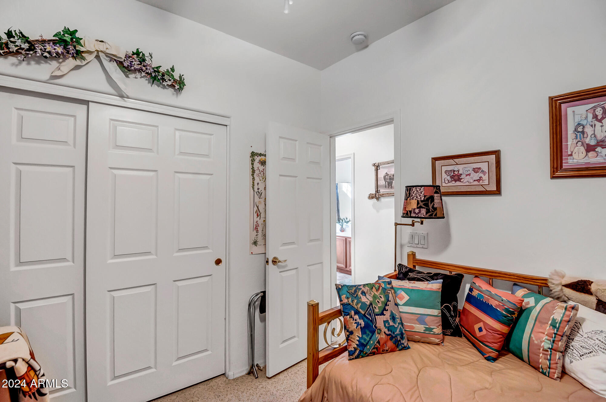 10302 W ROANOKE Avenue