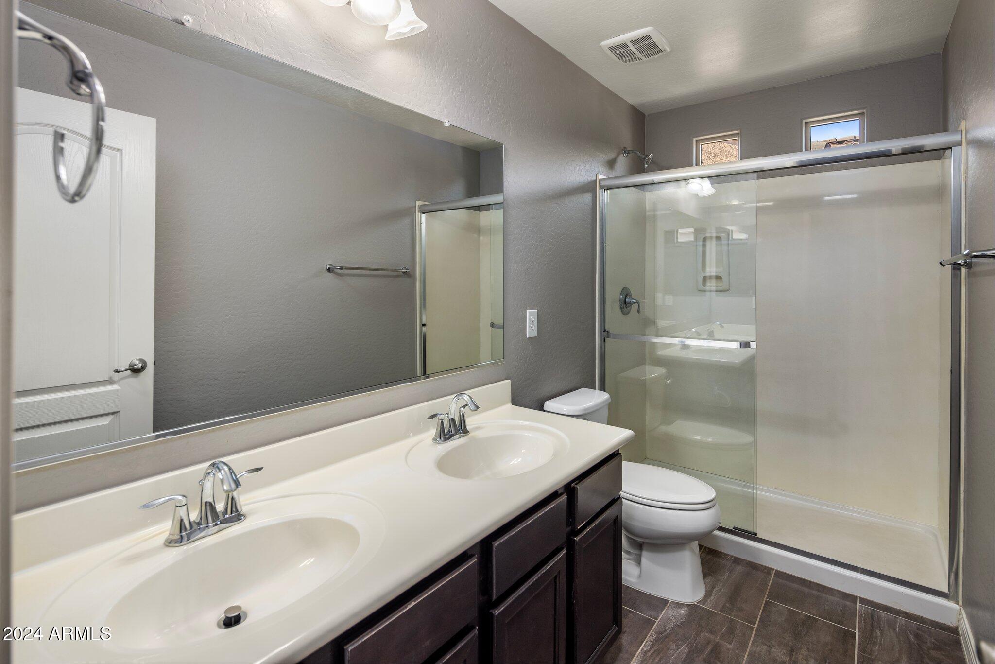 1695 E MIA Lane