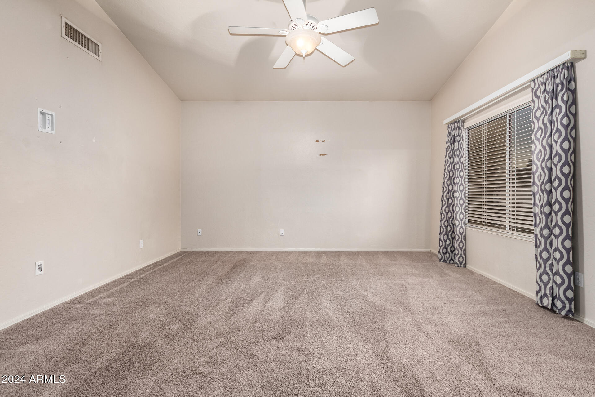 1932 E BRENTRUP Drive