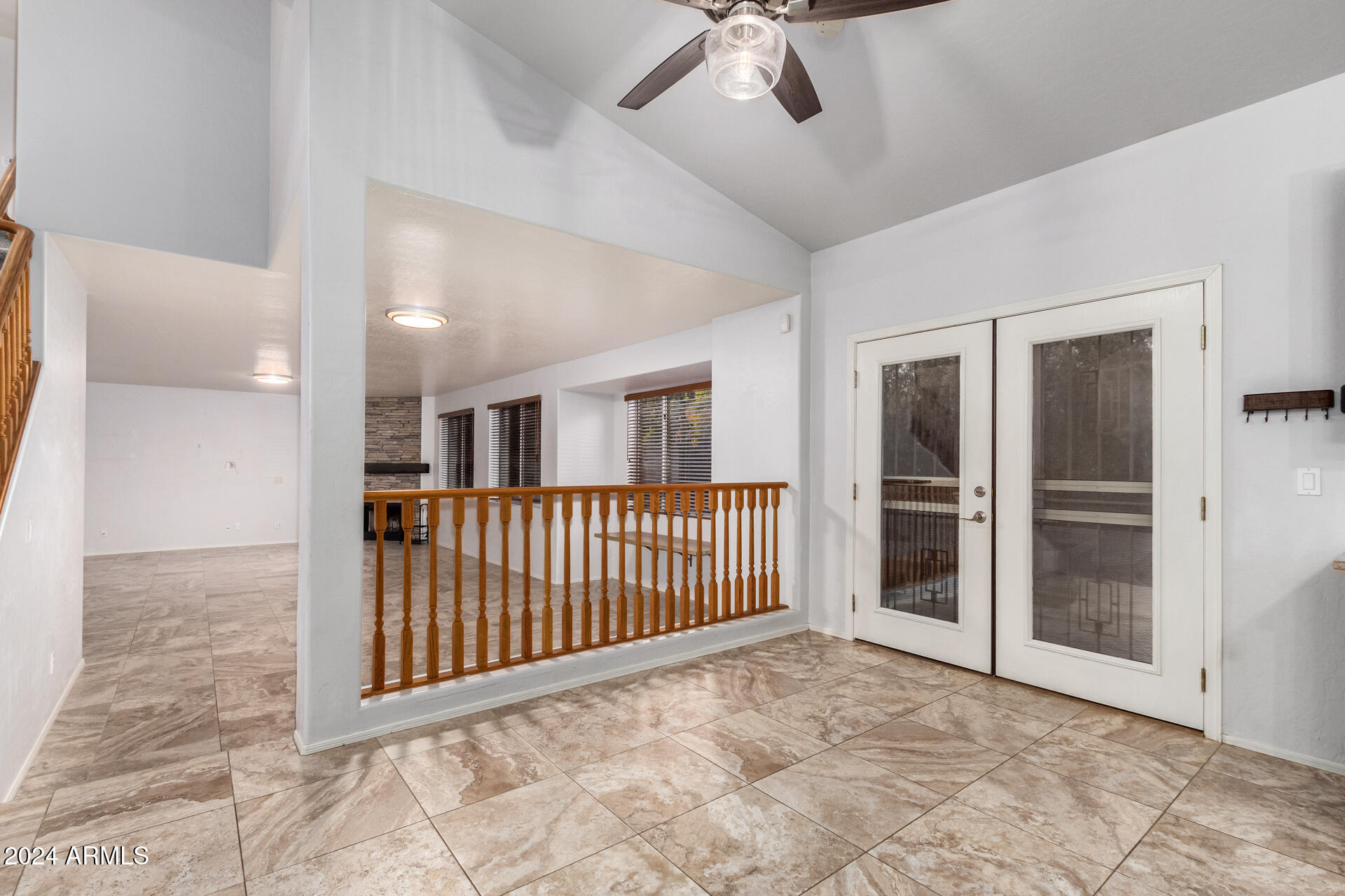 1932 E BRENTRUP Drive