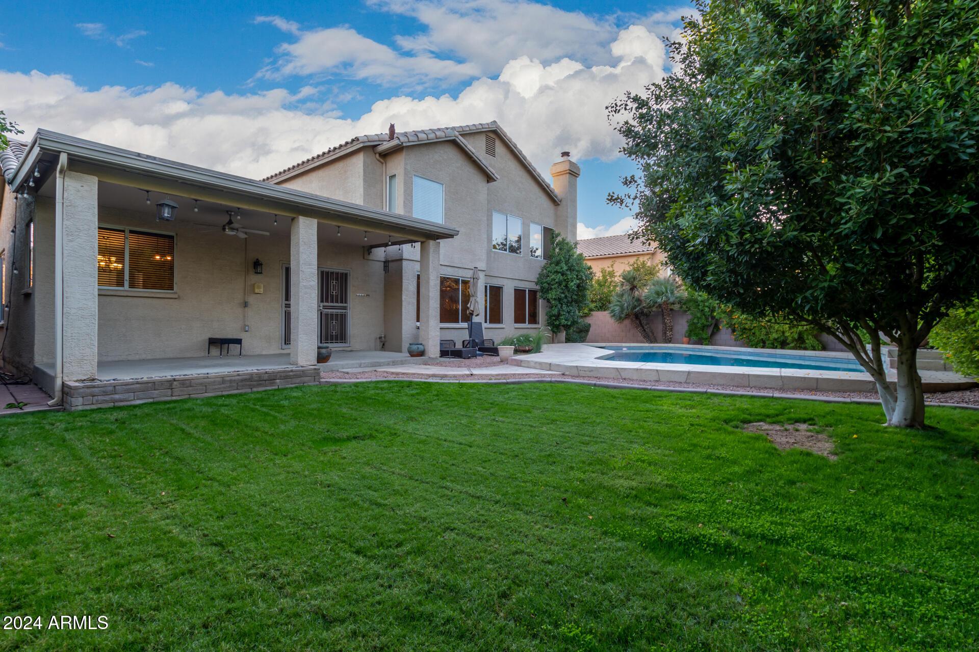 1932 E BRENTRUP Drive