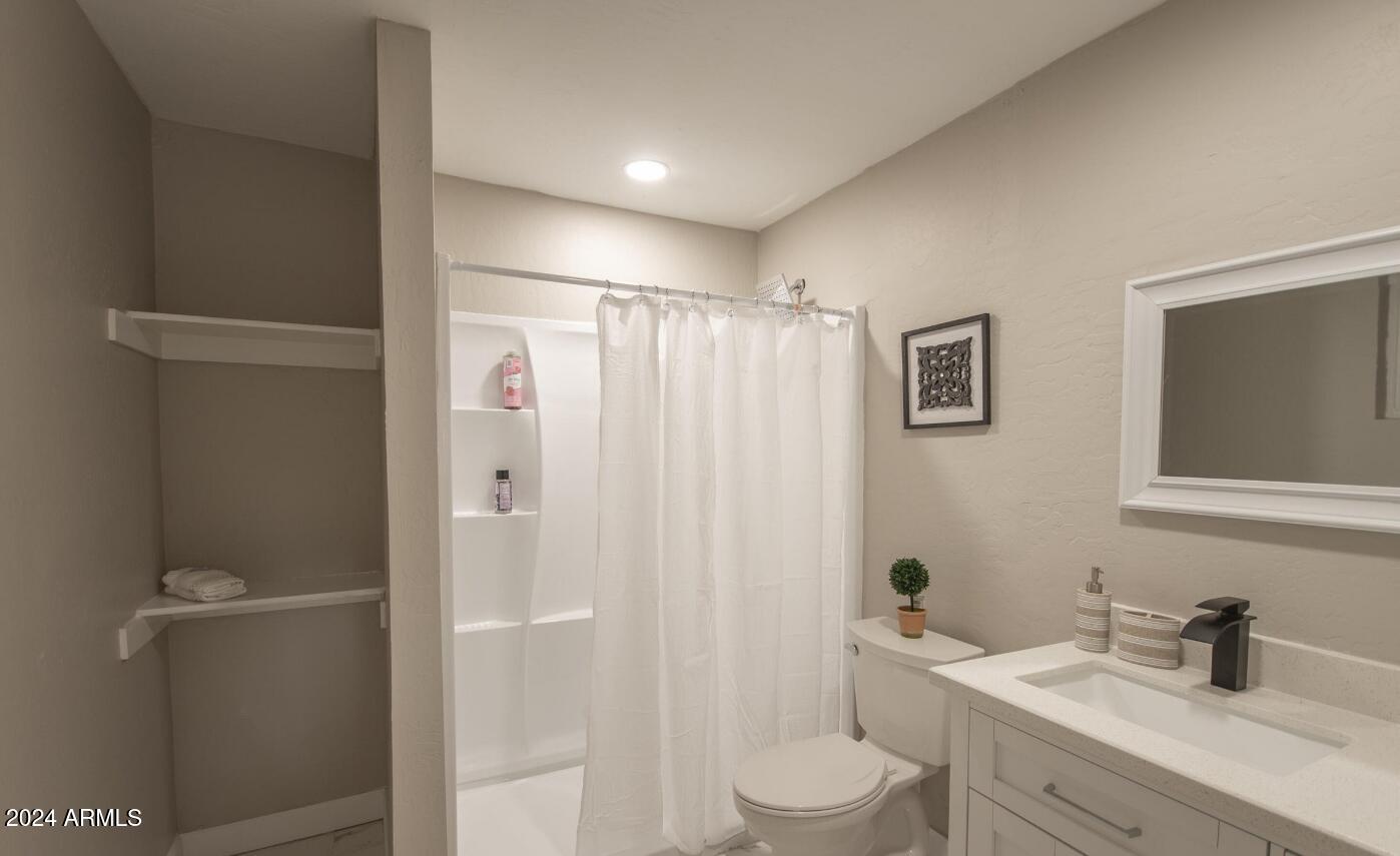 3131 W ELM Street