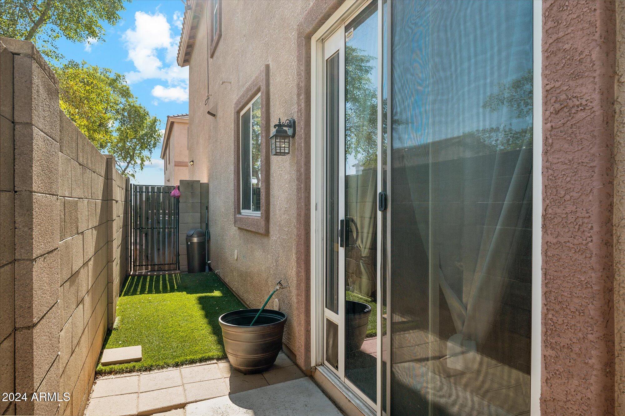 5403 W ILLINI Street