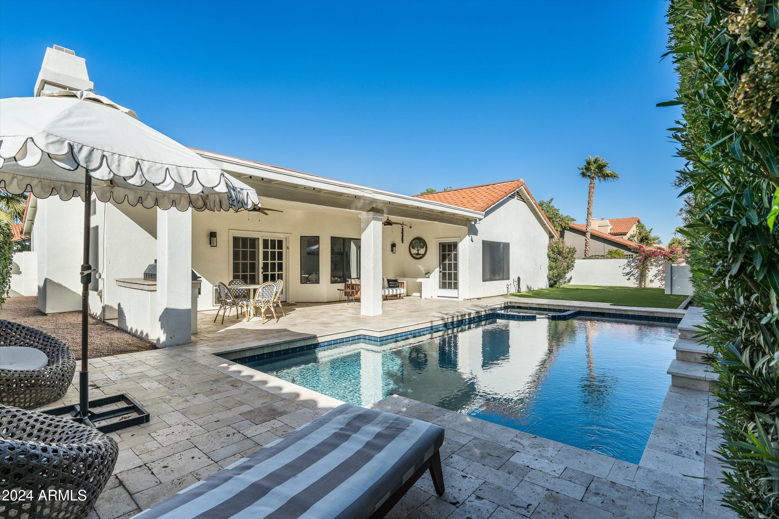 10695 E SAN SALVADOR Drive