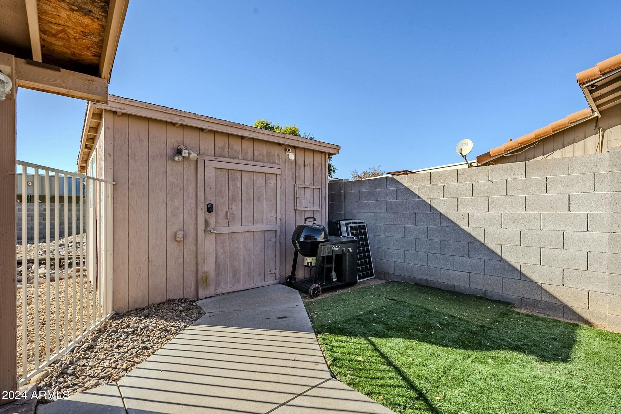 1404 N EL DORADO Drive