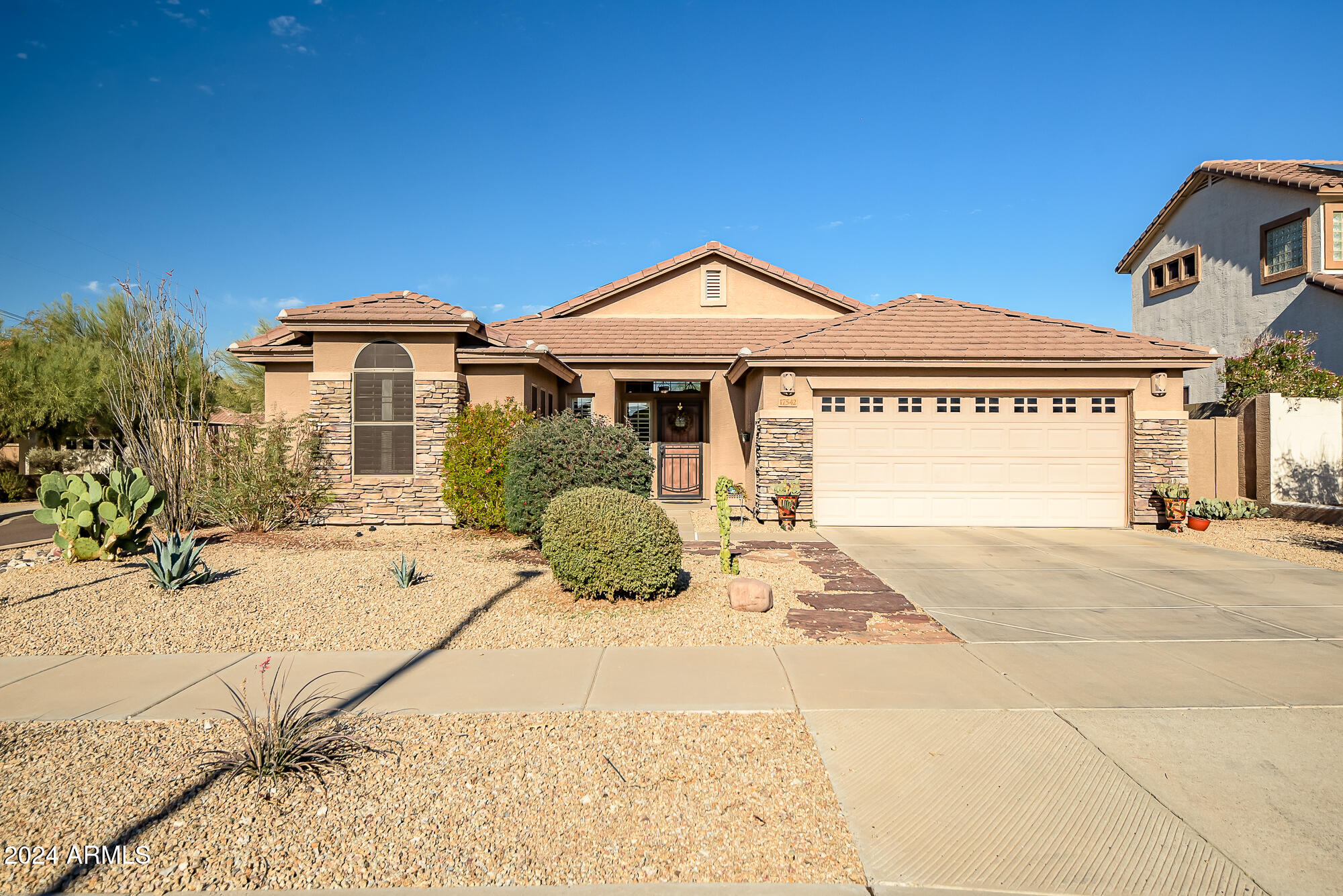 17542 W ROCK LEDGE Road