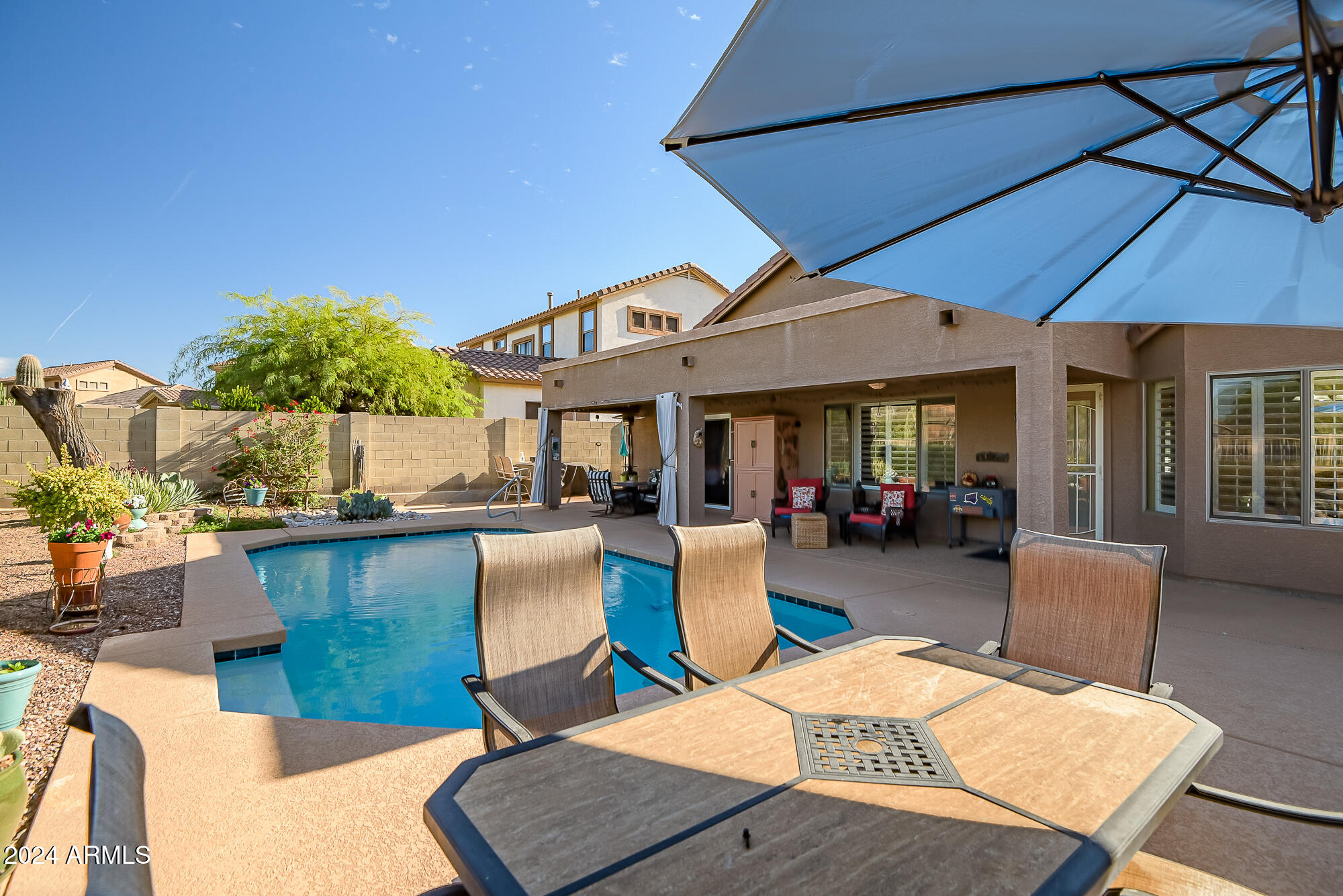 17542 W ROCK LEDGE Road