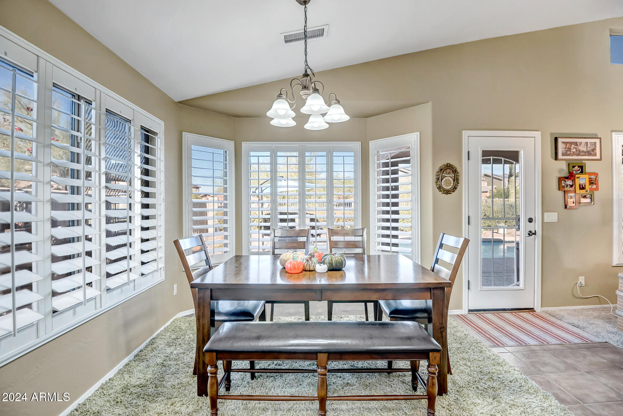 17542 W ROCK LEDGE Road