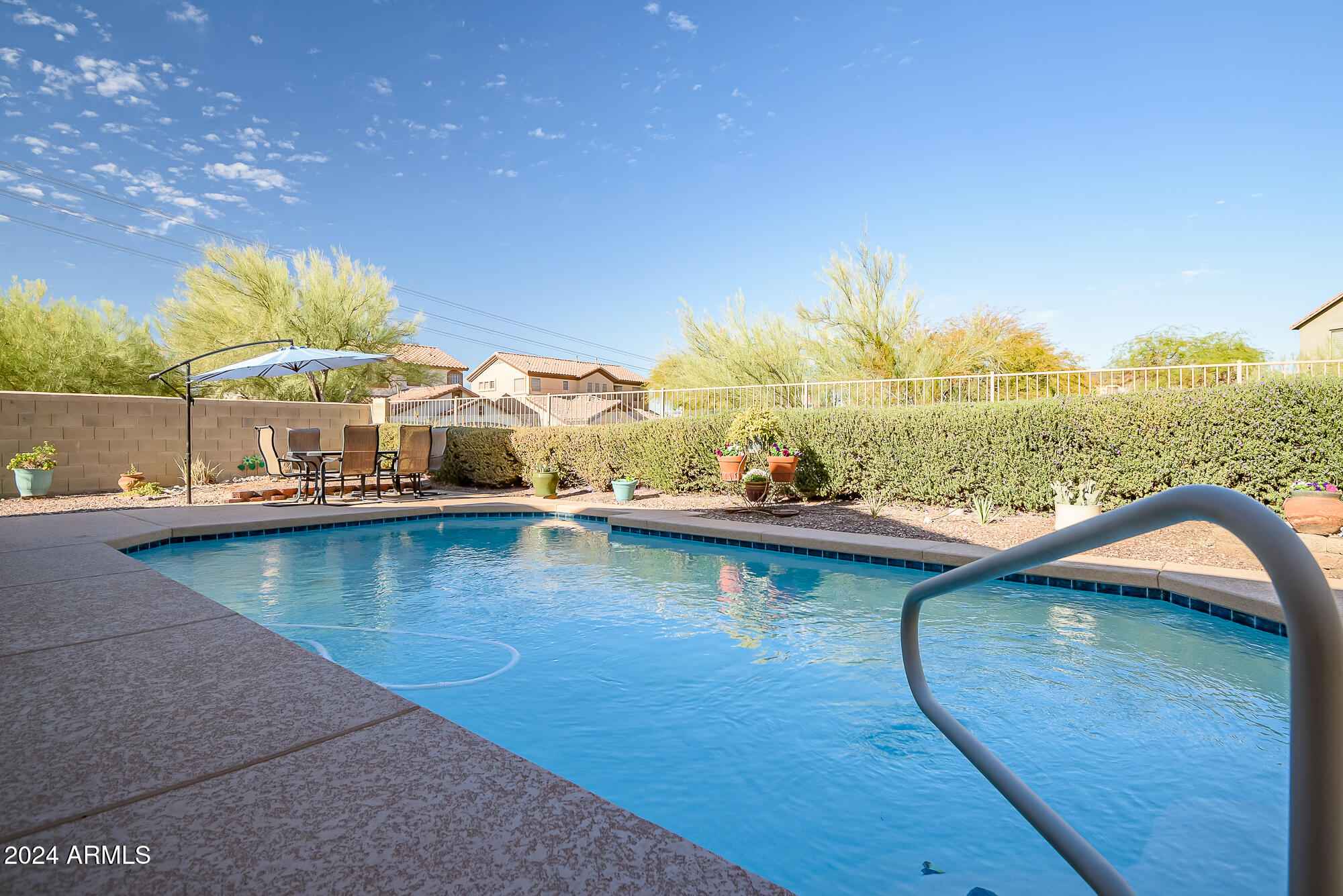 17542 W ROCK LEDGE Road