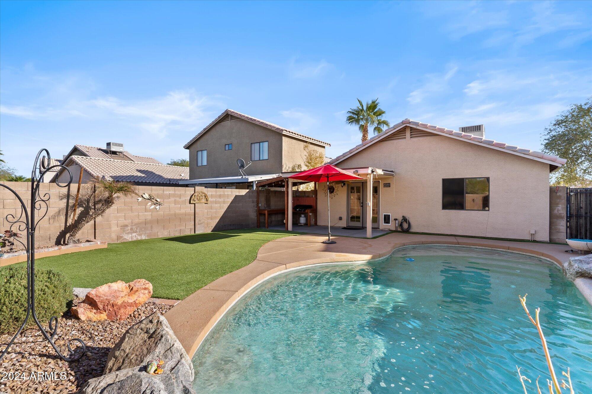 2138 E WILLIAMS Drive