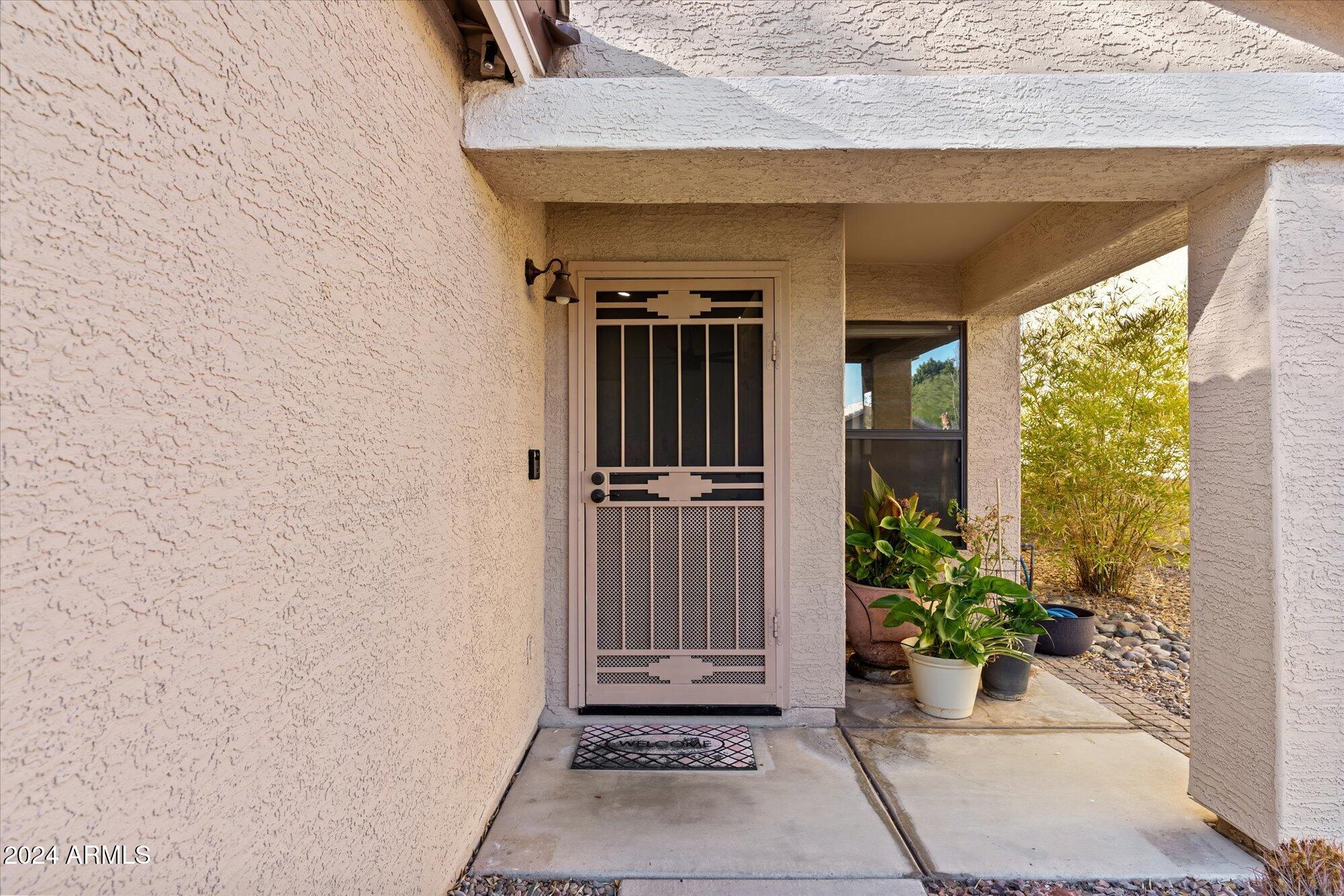 2138 E WILLIAMS Drive