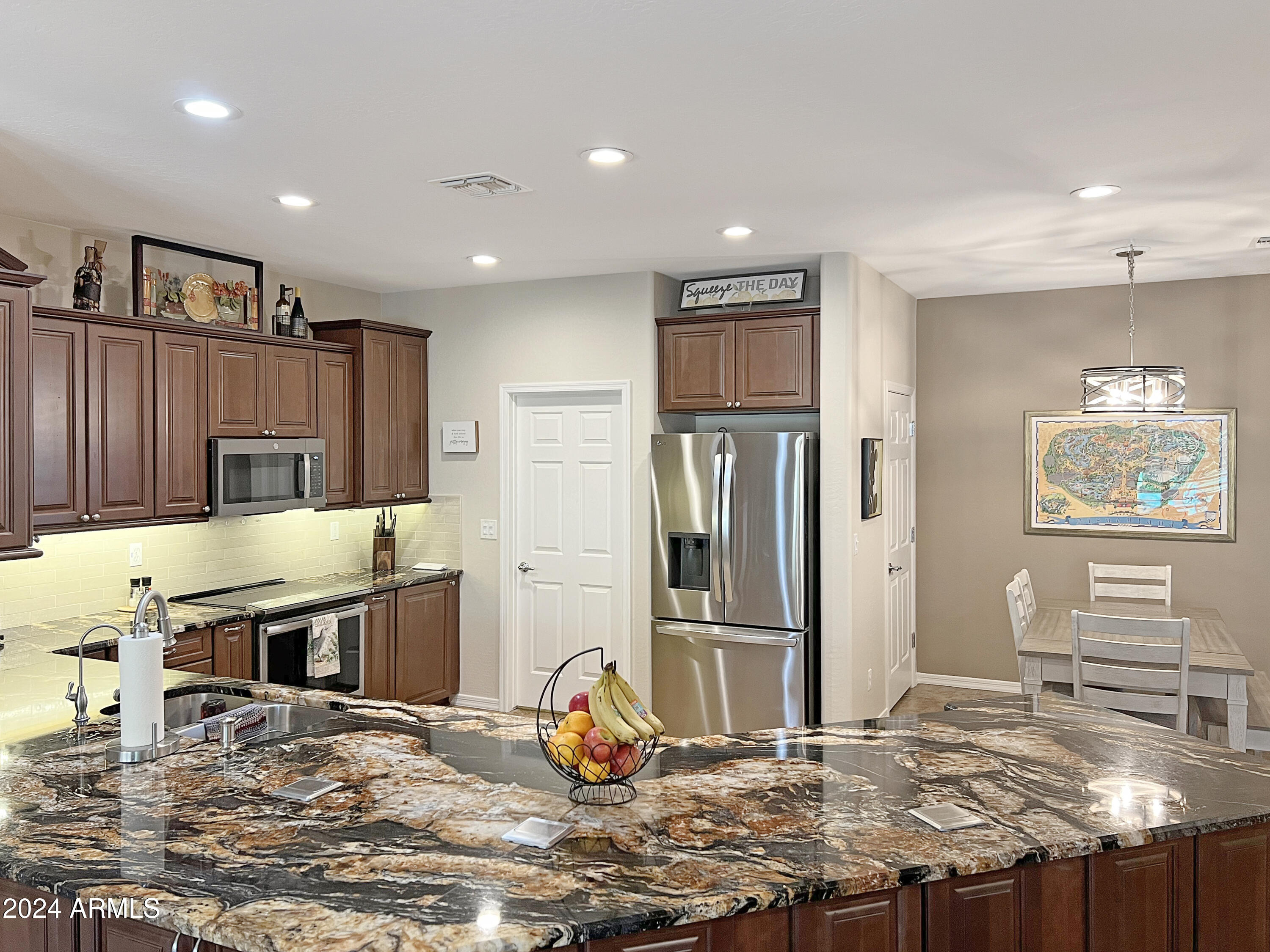 3575 N COLONIAL Court