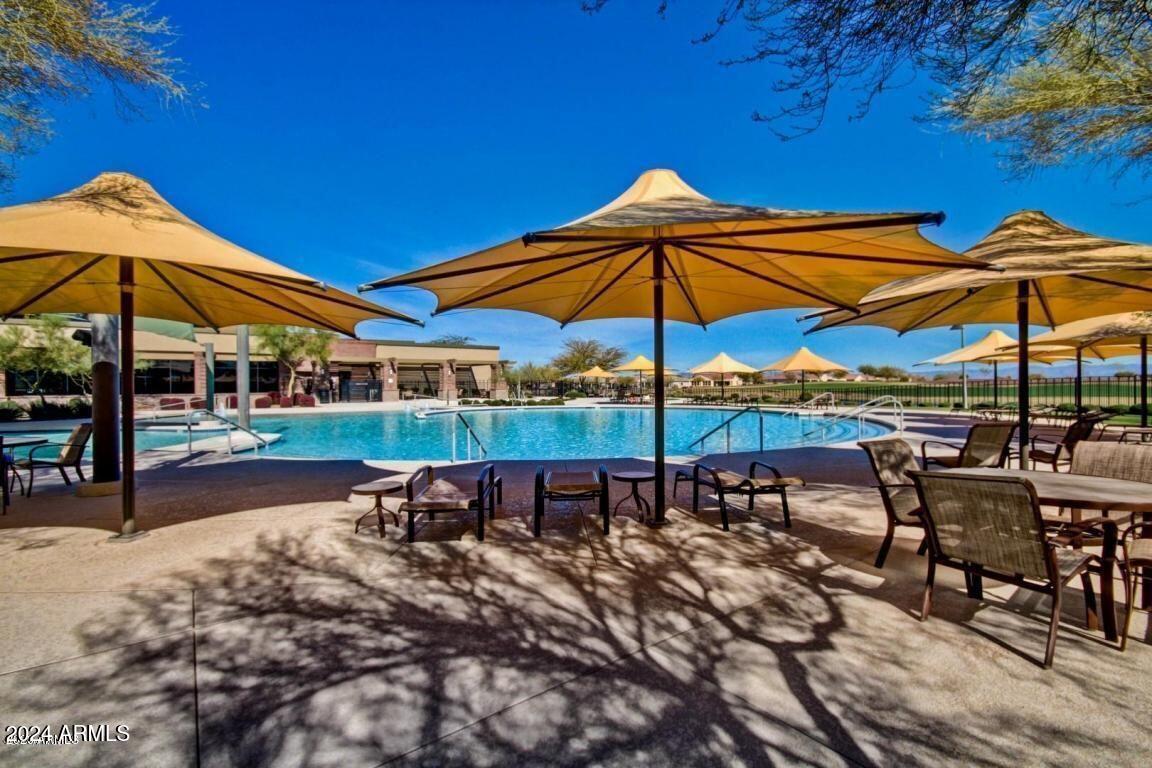 3575 N COLONIAL Court