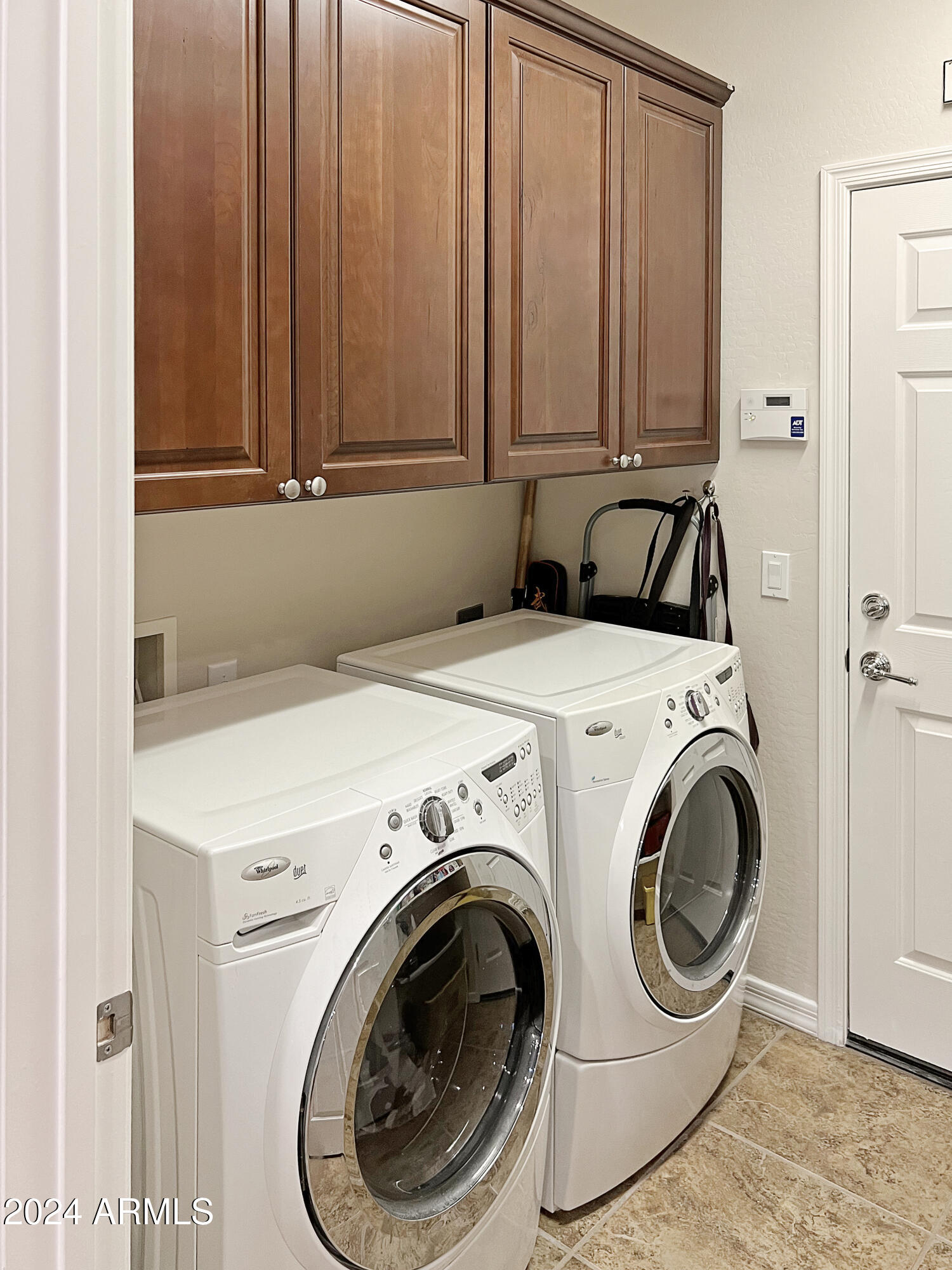 3575 N COLONIAL Court