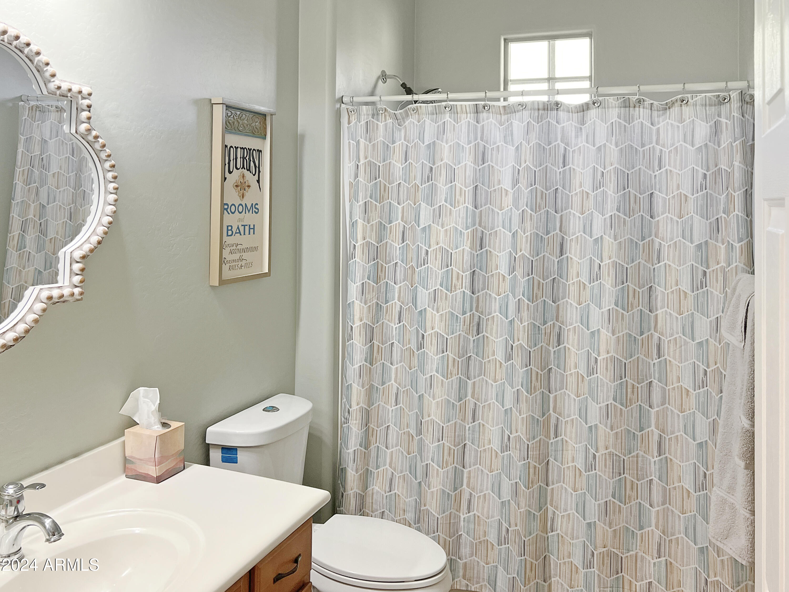 3575 N COLONIAL Court