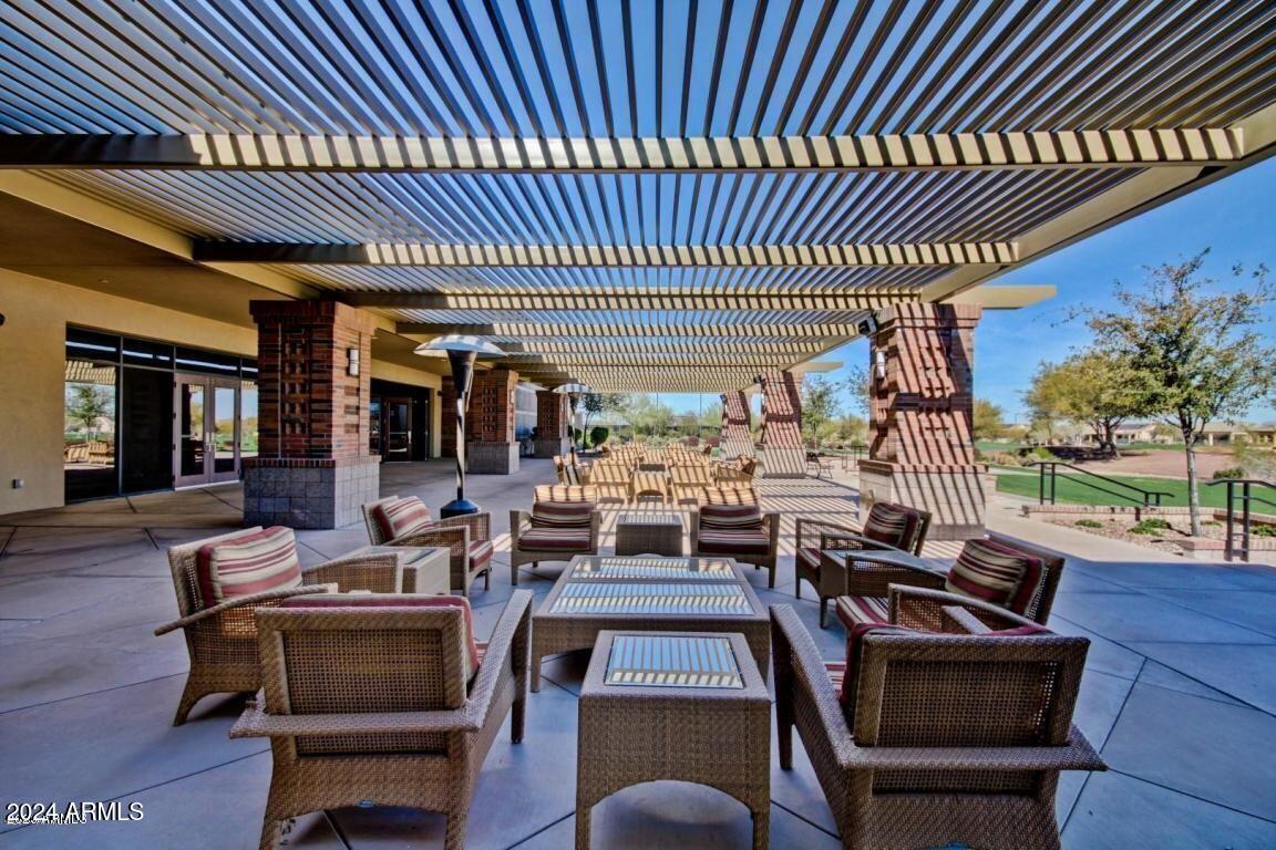 3575 N COLONIAL Court