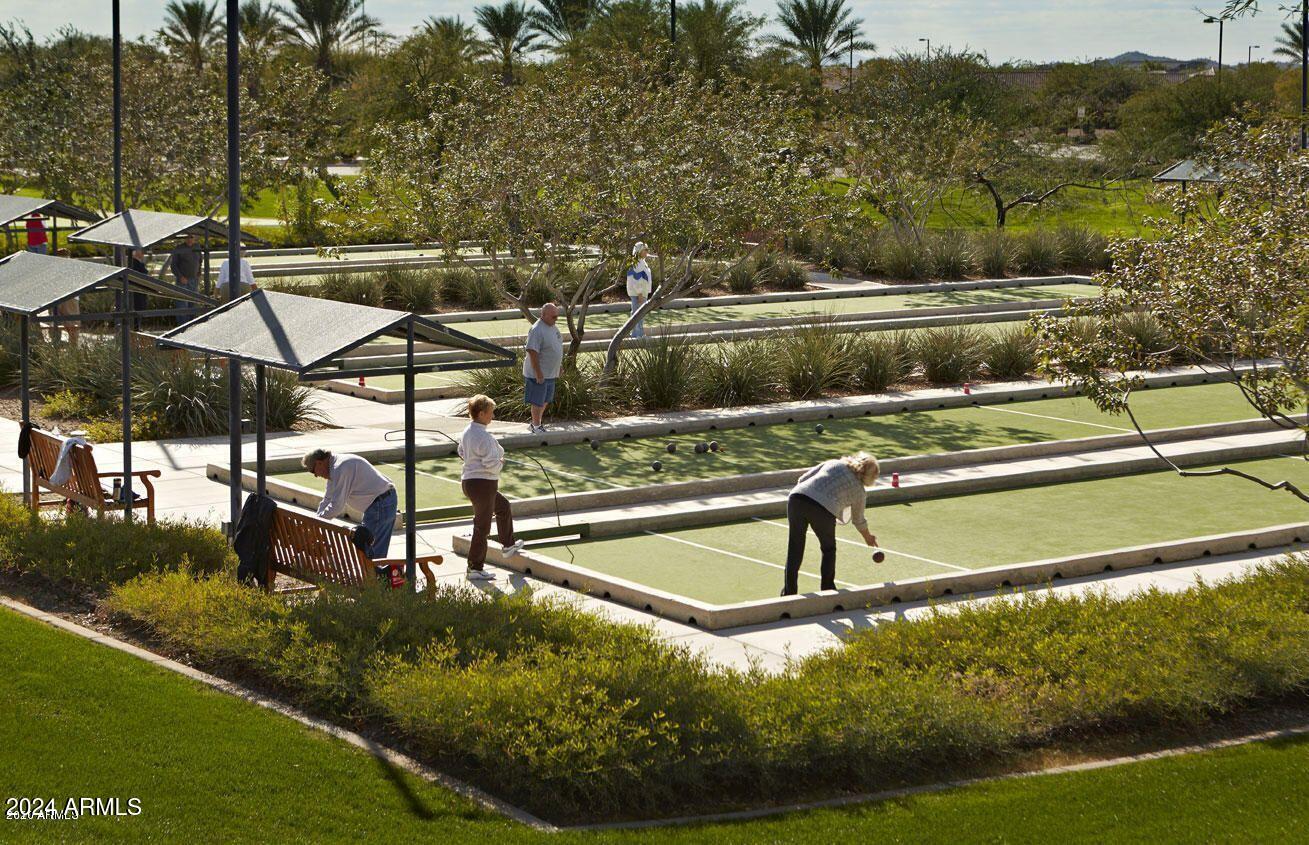 3575 N COLONIAL Court