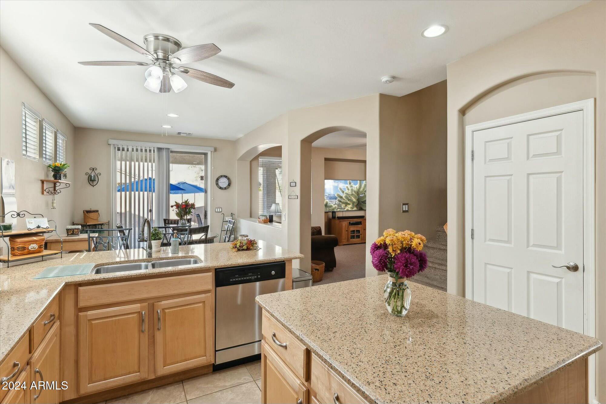6818 W NANCY Lane