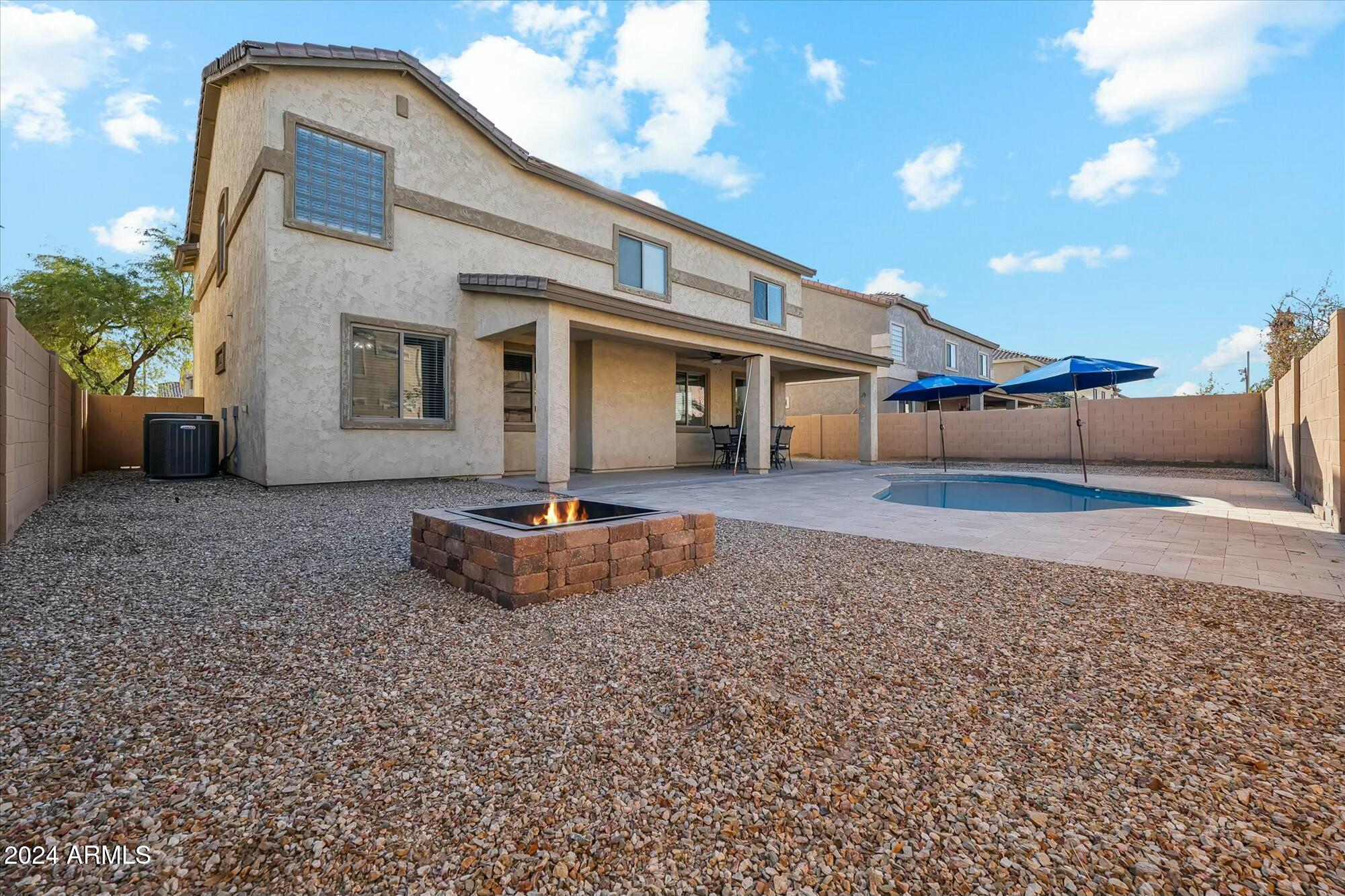 6818 W NANCY Lane