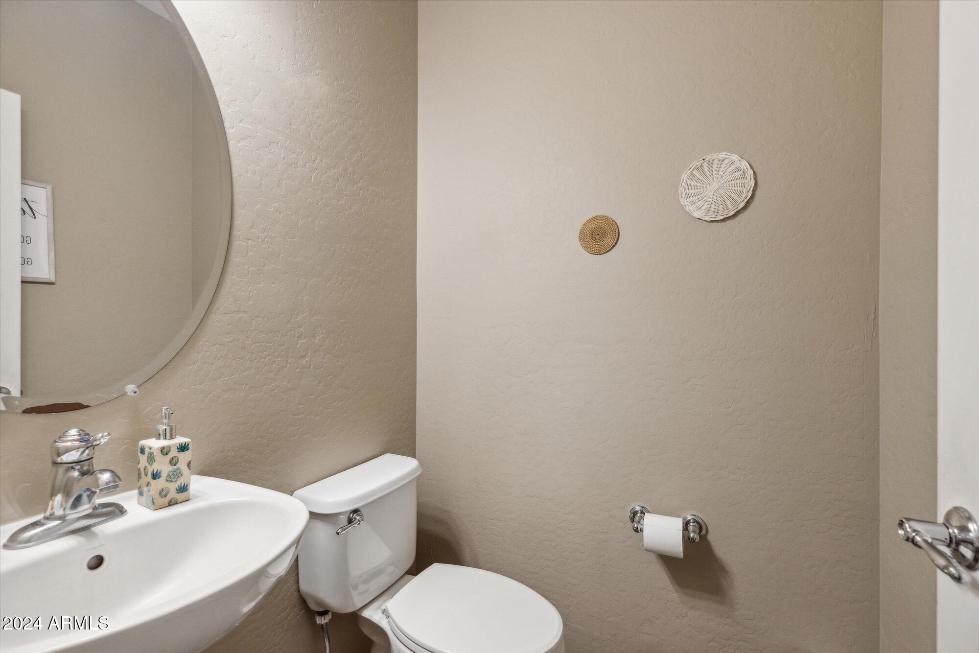 358 E GOLDMINE Court