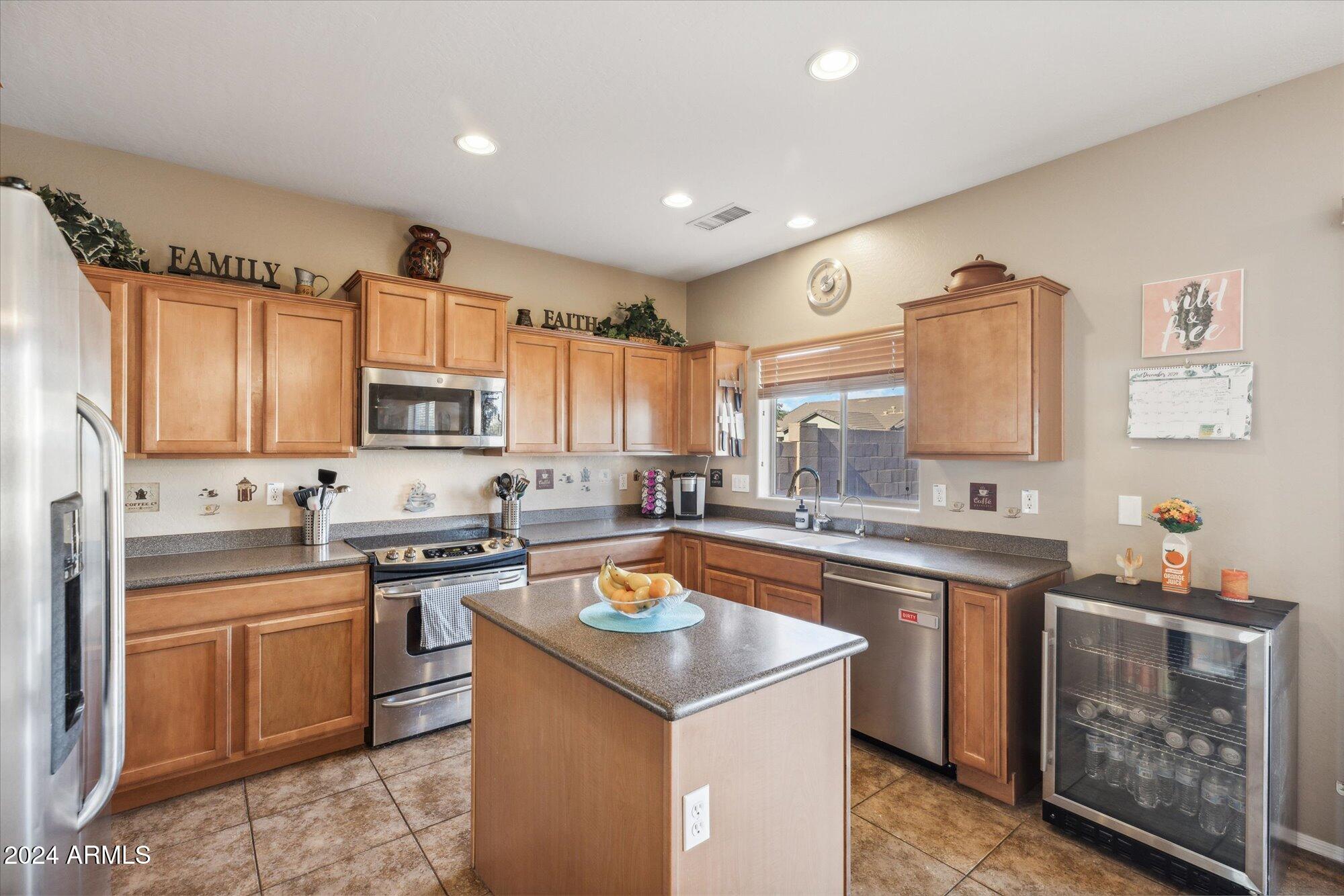 358 E GOLDMINE Court