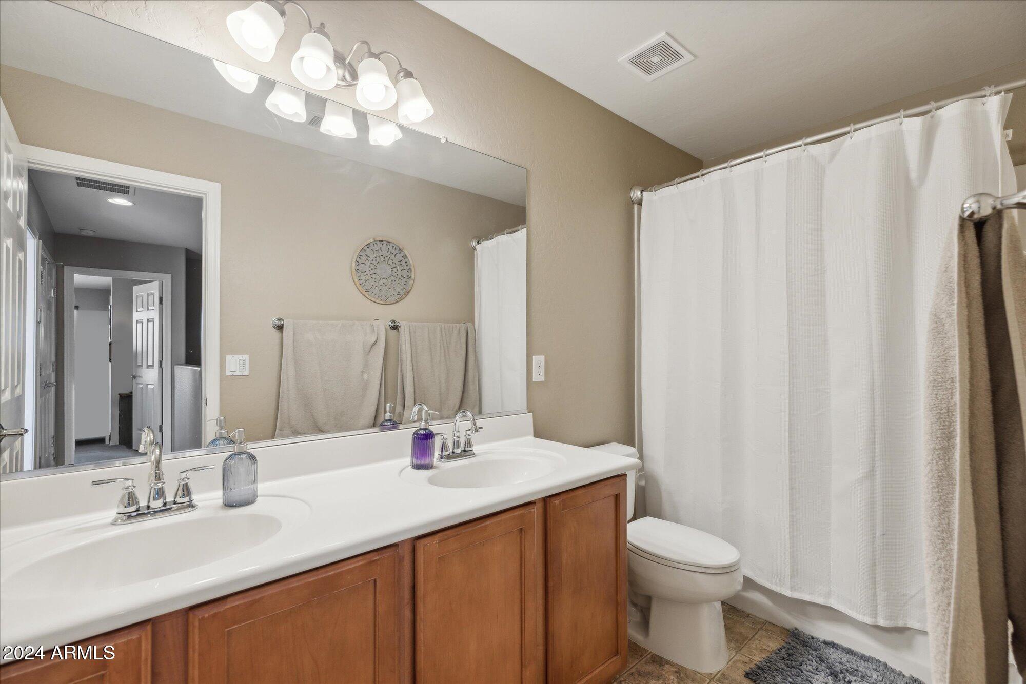 358 E GOLDMINE Court