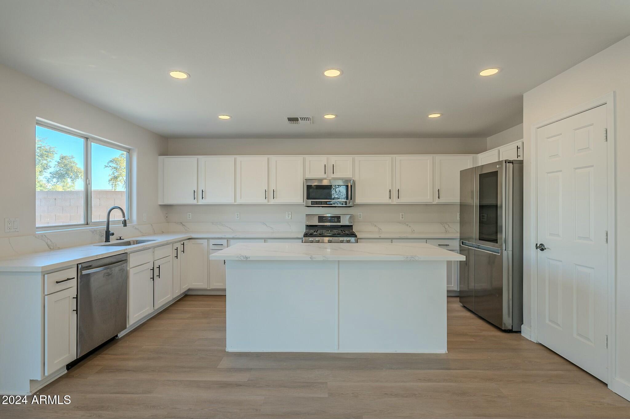 6638 W HUGHES Drive