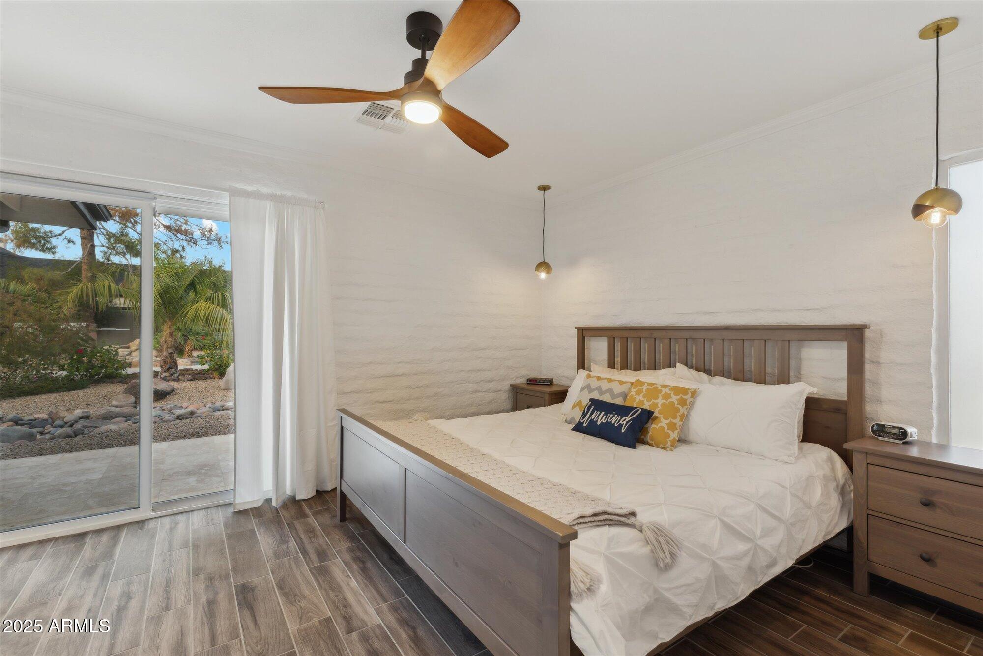 5960 E PERSHING Avenue