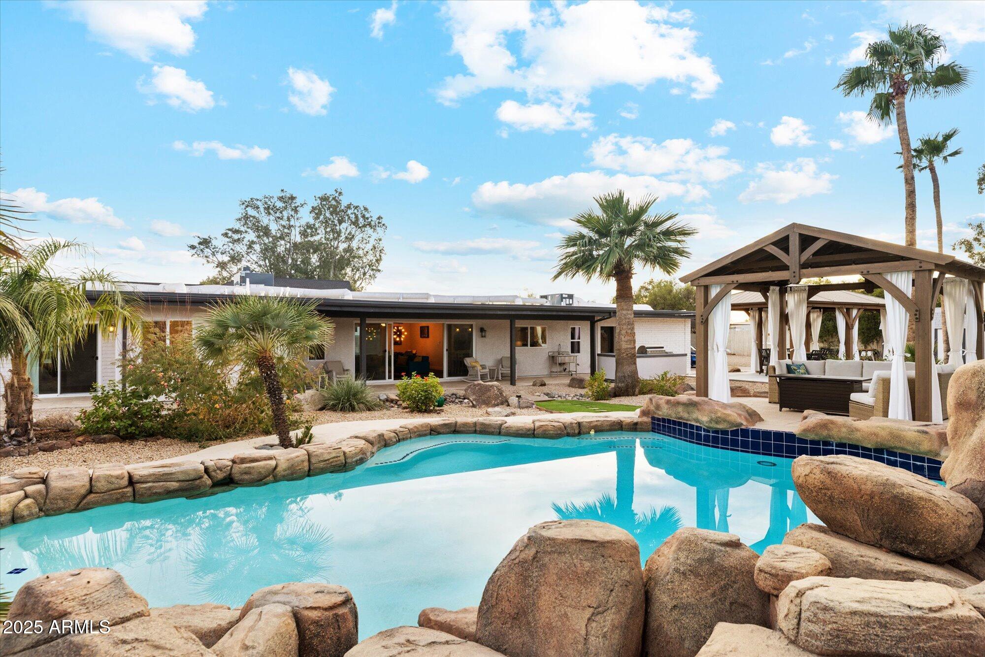 5960 E PERSHING Avenue