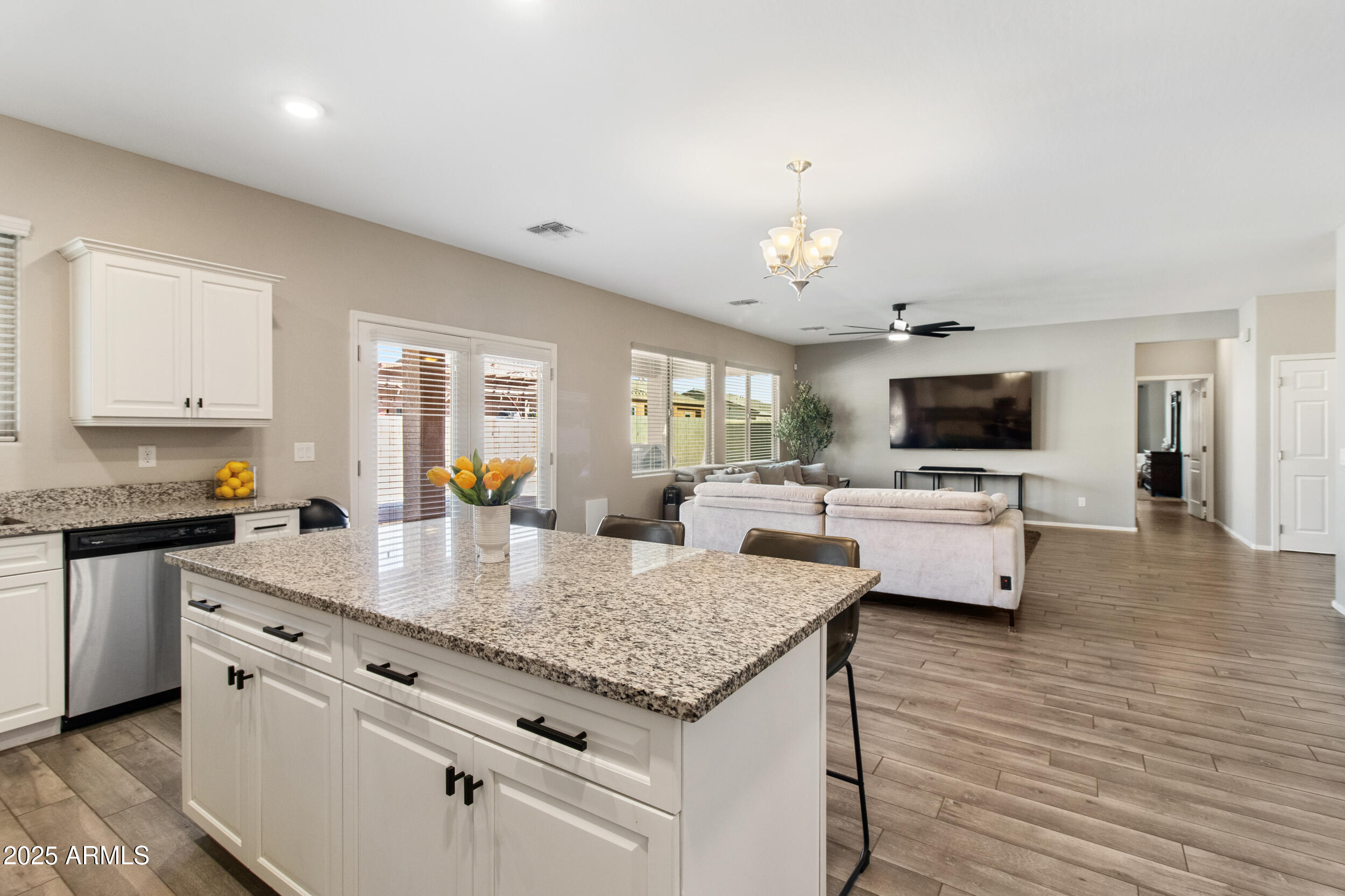 5758 W KOWALSKY Lane