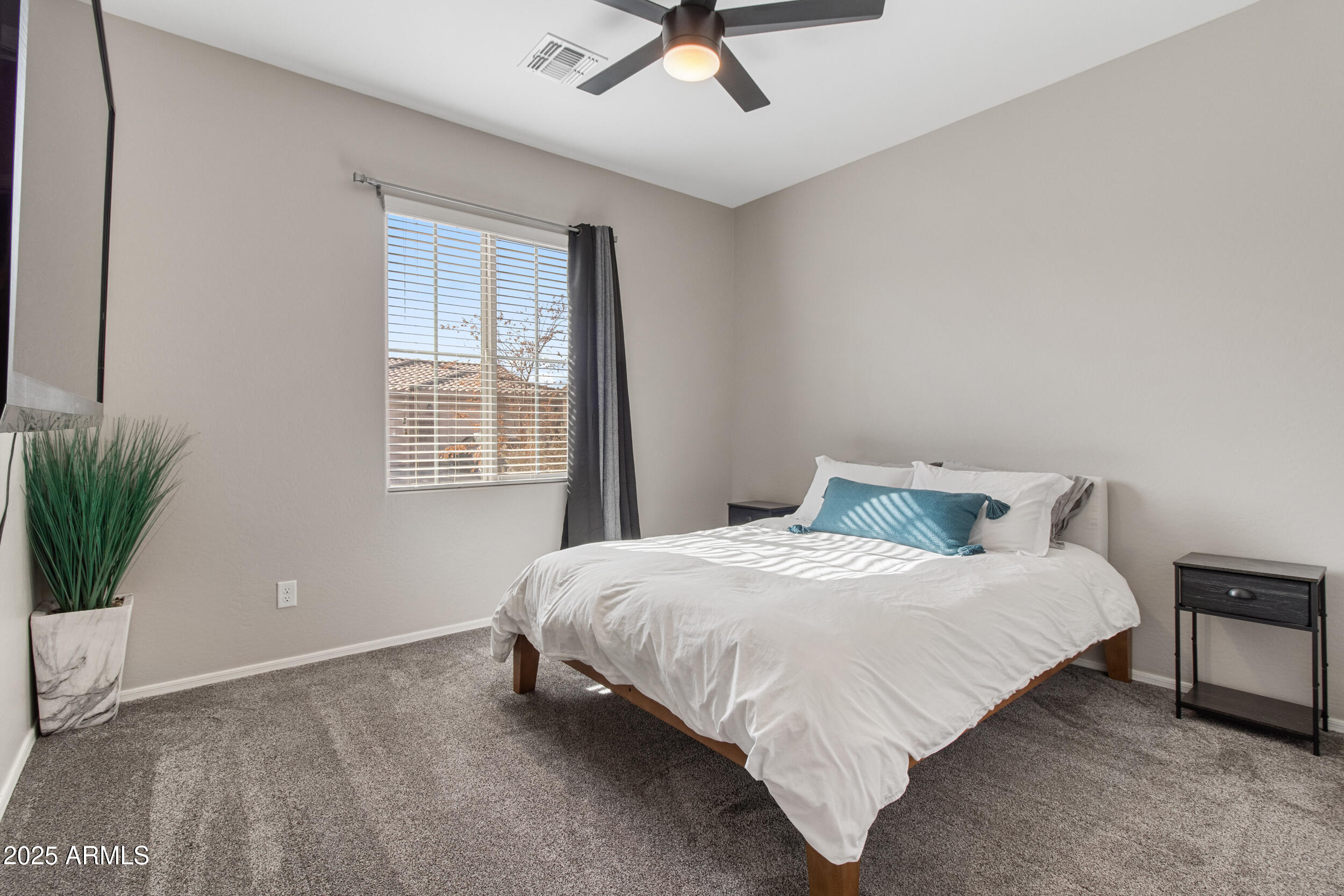 5758 W KOWALSKY Lane