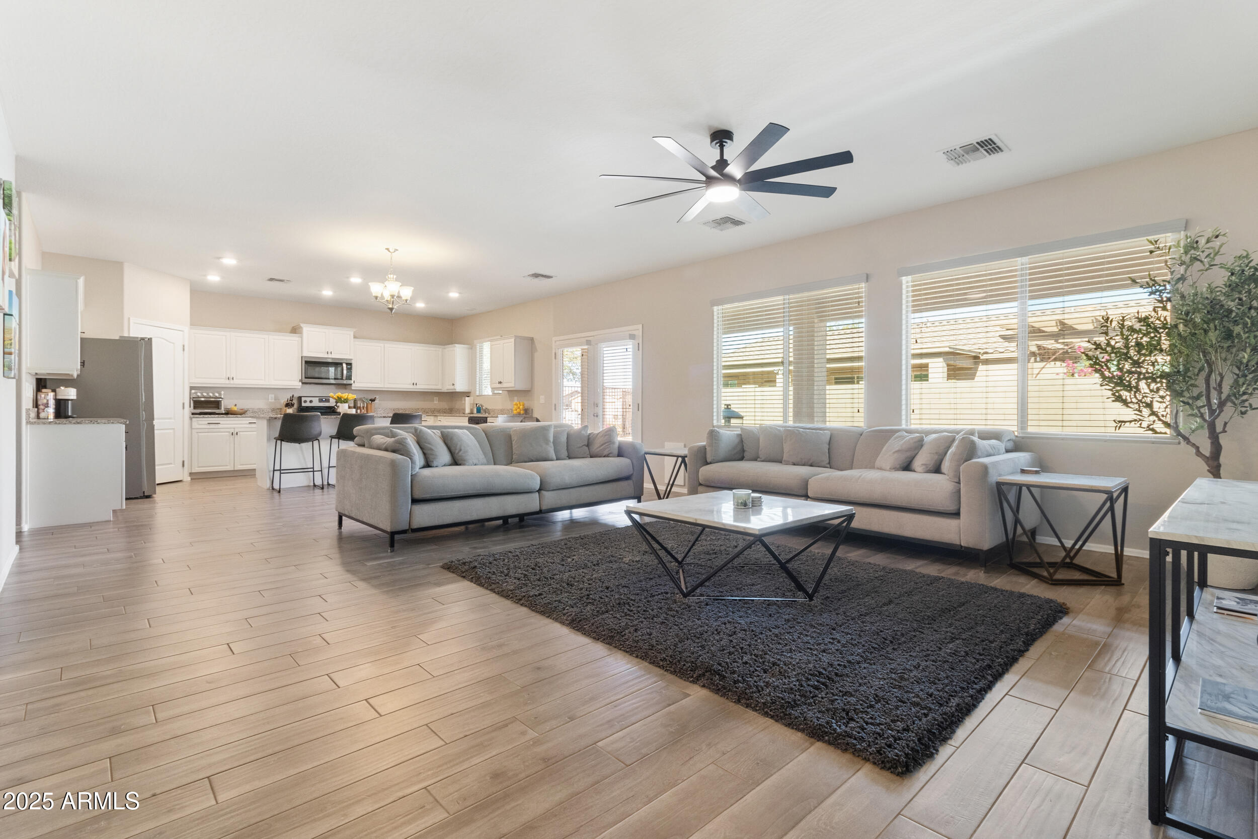 5758 W KOWALSKY Lane